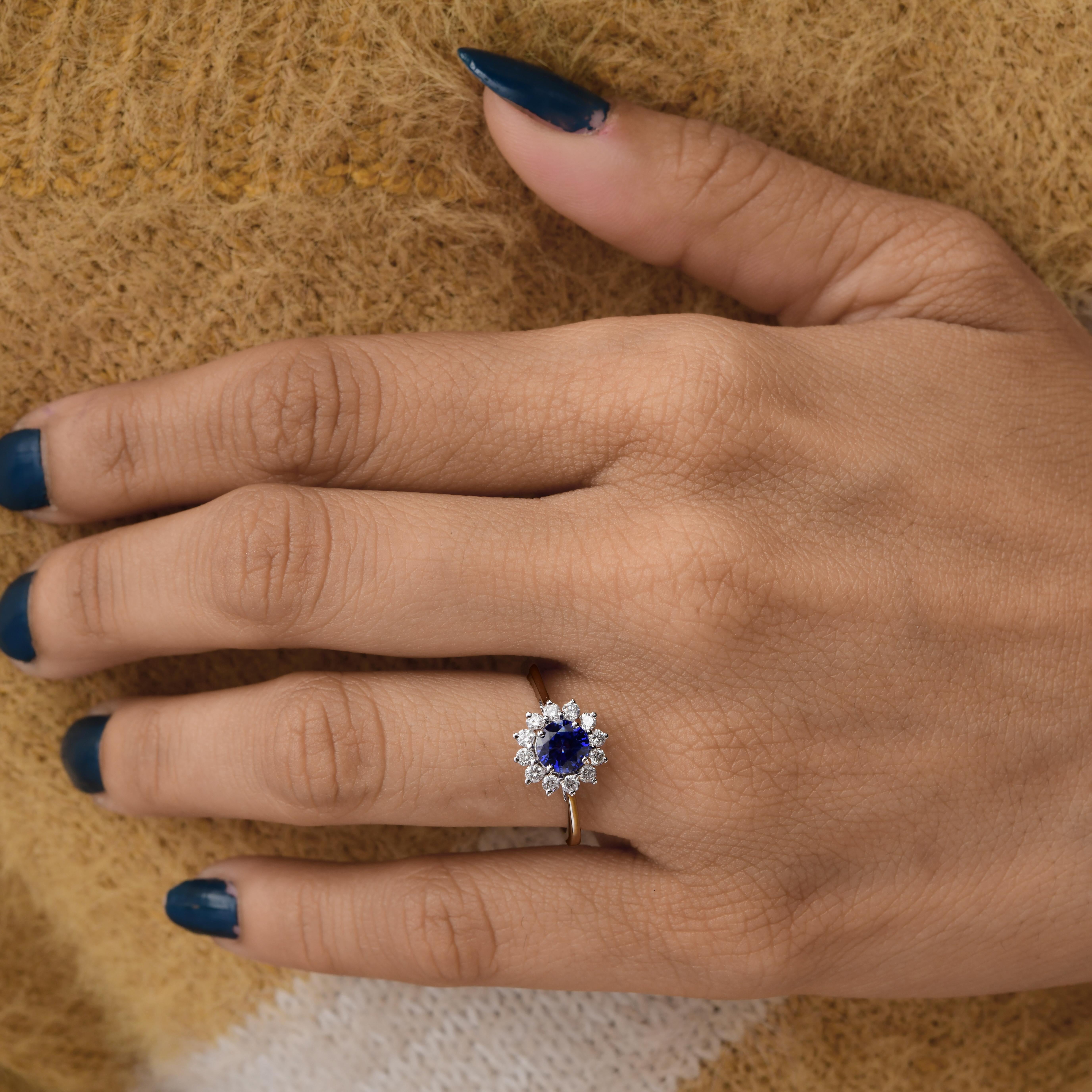 in vendita:  Oro bianco 18 carati Zaffiro rotondo Diamante aureola Anello di fidanzamento a fiore Regalo 2
