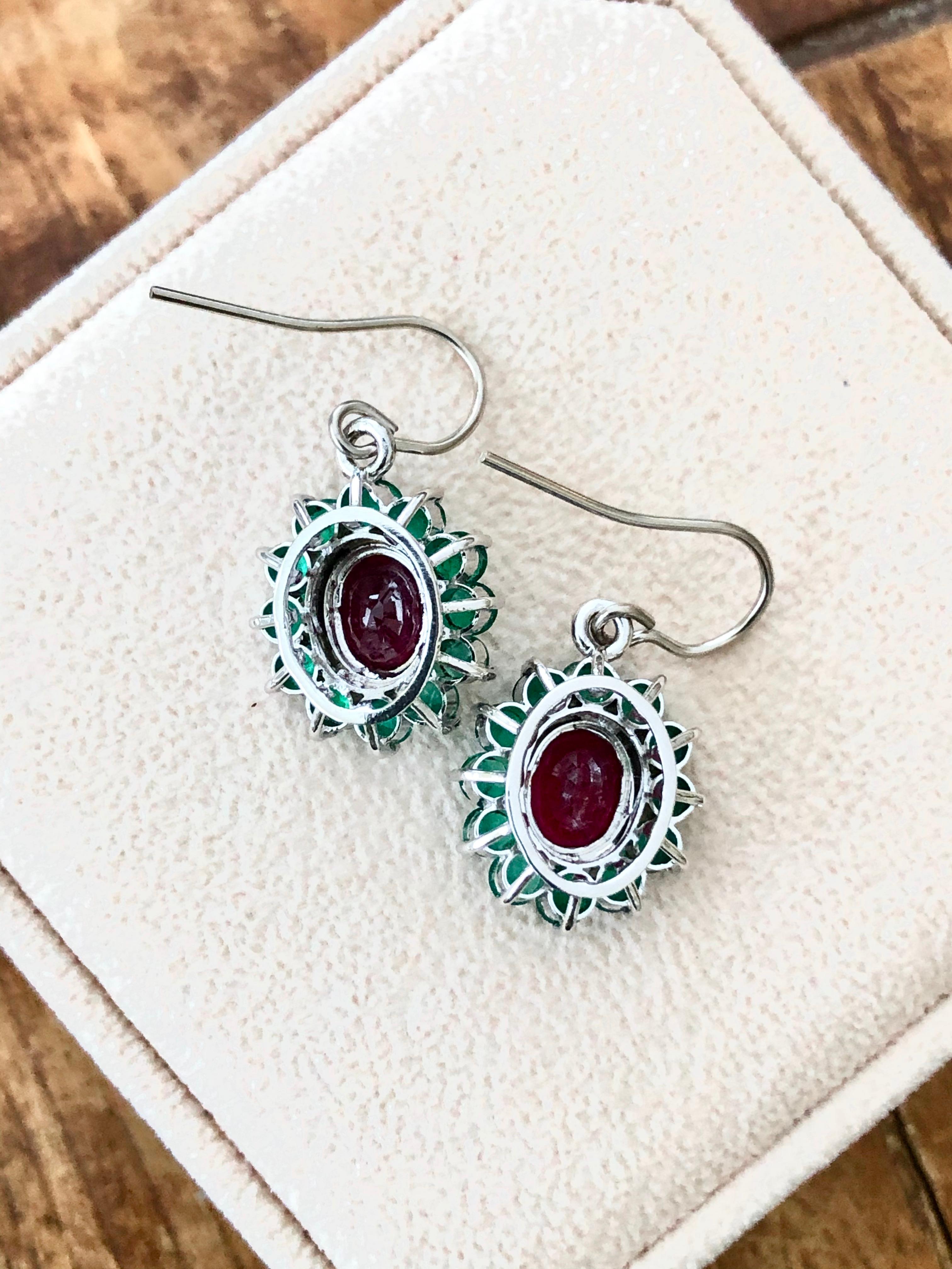 18 Karat White Gold Ruby and Colombian Emerald Dangle Earrings For Sale 5