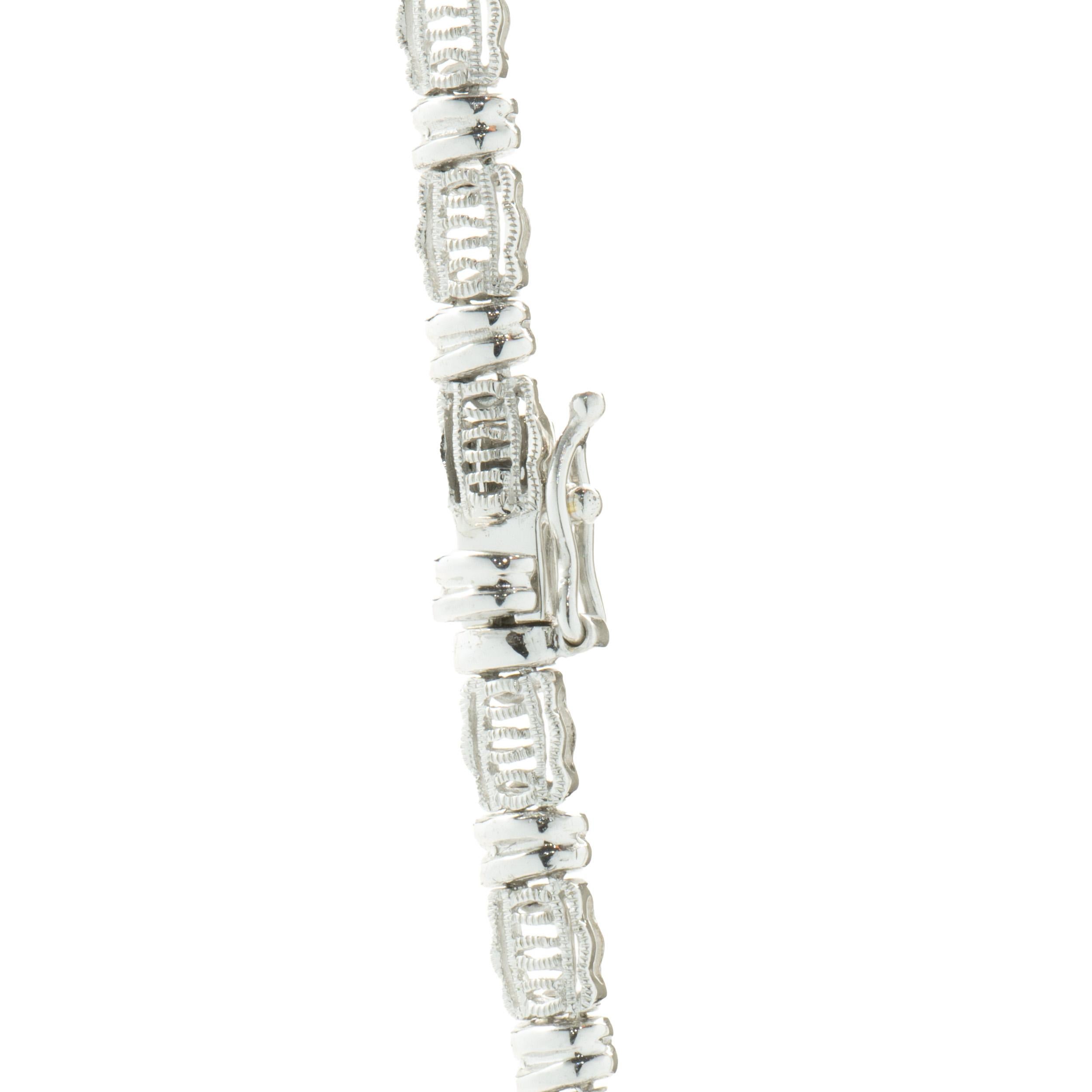 Halskette aus 18 Karat Weißgold mit Rubin und Diamant-Halo-Kragen im Zustand „Hervorragend“ im Angebot in Scottsdale, AZ