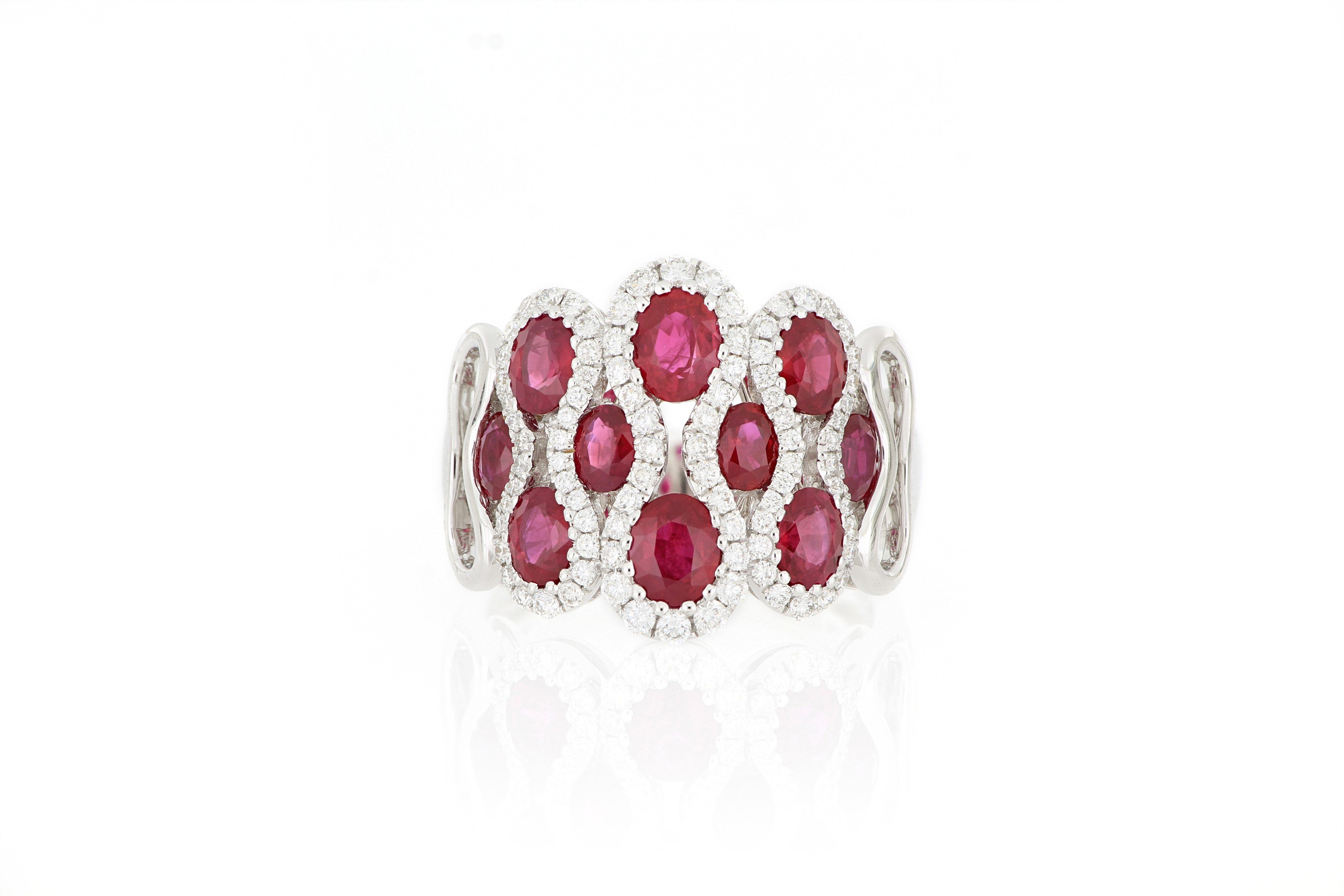 Contemporary 18 Karat White Gold Ruby and Diamond Ring For Sale