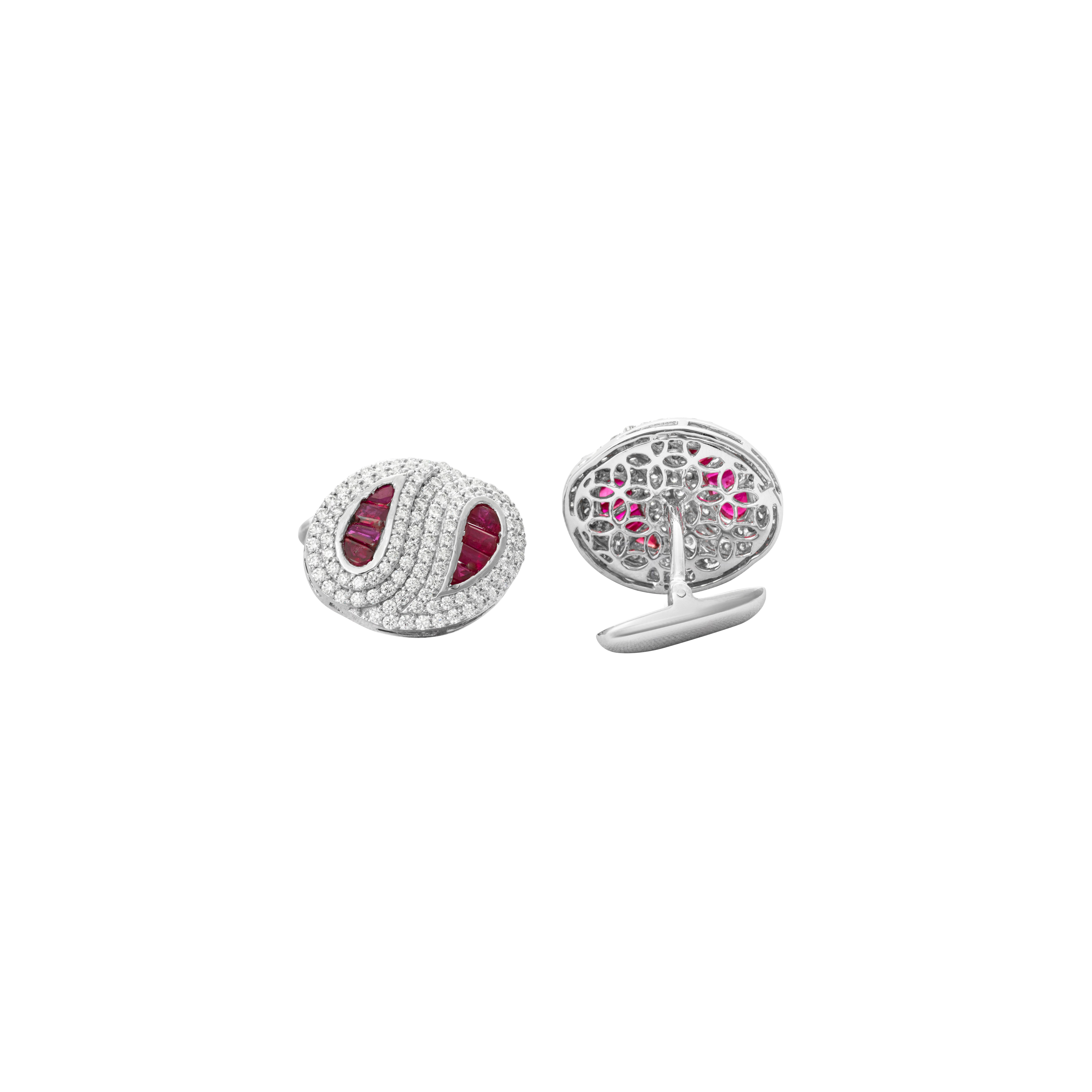 18 Karat White Gold Ruby Diamond Cufflinks

Classy cufflinks set in 18 Karat white gold, studded with white diamonds (VVS-VS Purity) and gorgeous rubies, crafted for the discerning gentleman. Perfect for formal & evening wear.

18 Karat Gold -