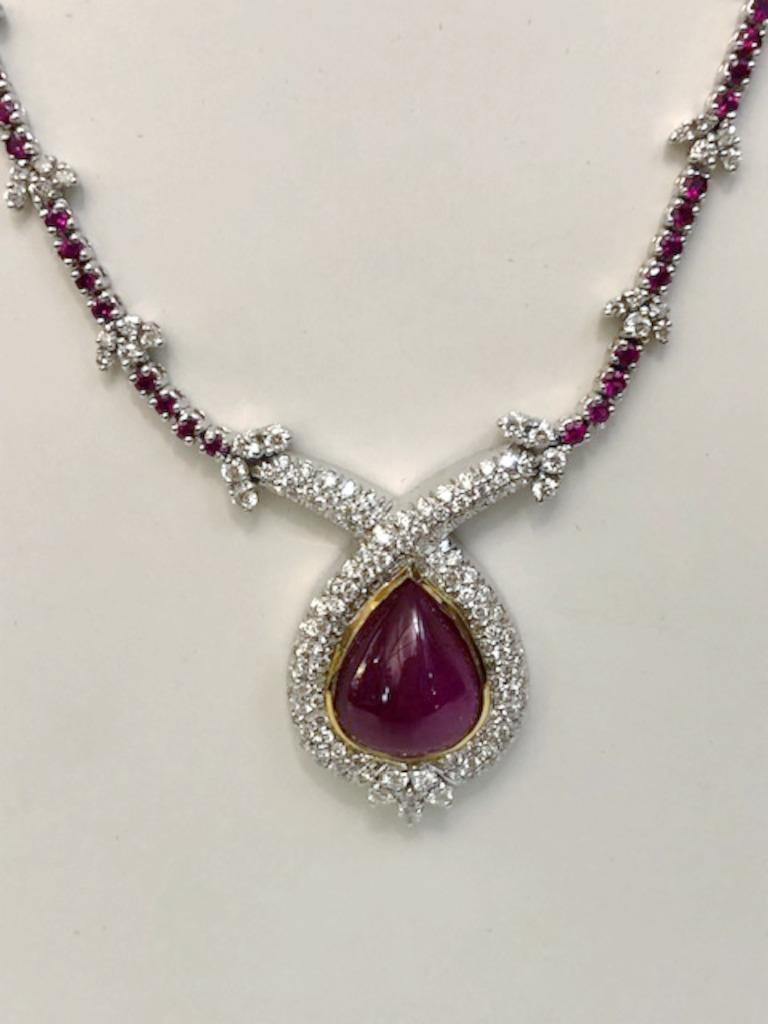 Collier en or blanc 18 carats avec rubis et diamants en vente 1