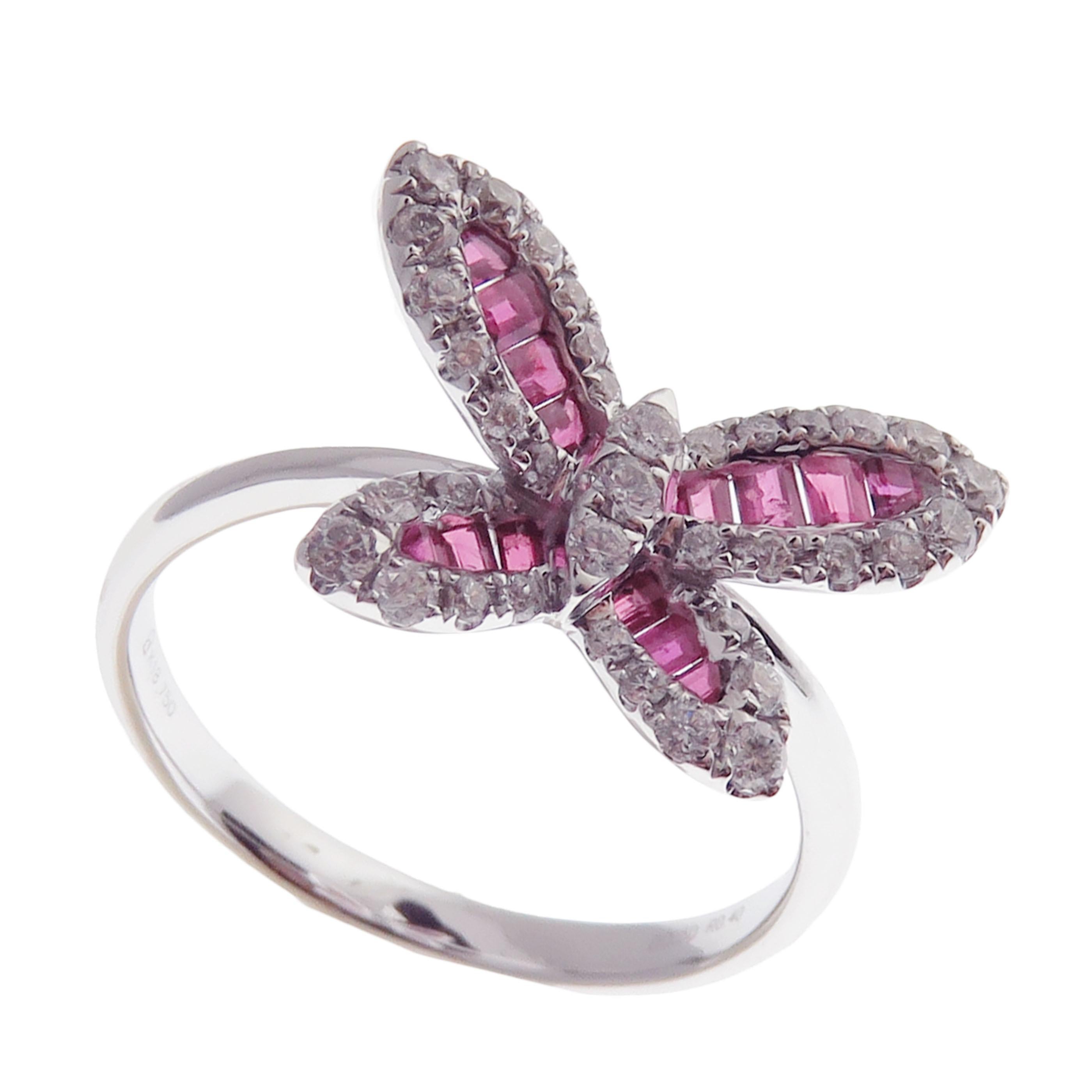 Women's or Men's 18 Karat White Gold Ruby Small Baguette Butterfly Stud Earring Ring Set
