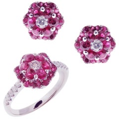 18 Karat White Gold Ruby Small Bloom Flower Stud Earring Ring Set