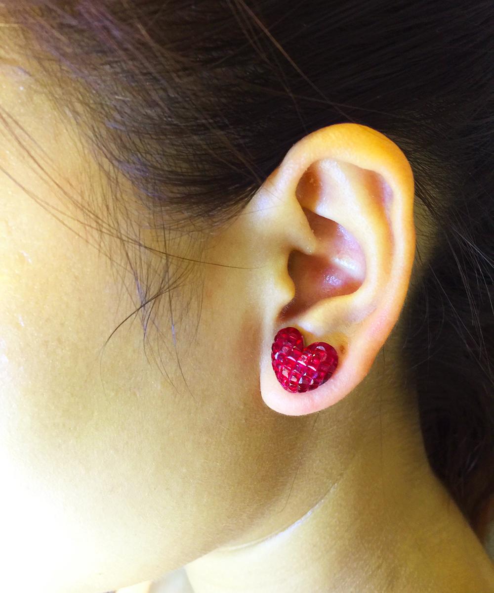 Women's 18 Karat White Gold Ruby Stud Heart Earrings