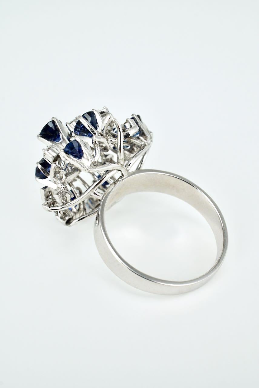 Modernist 18 Karat White Gold Sapphire and Diamond Cluster Ring, 1970s For Sale