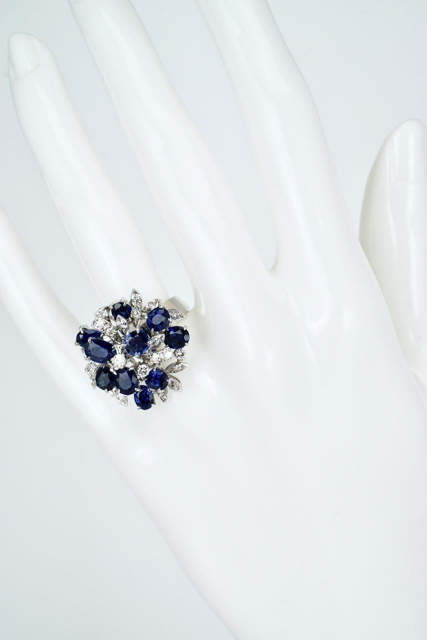 Women's 18 Karat White Gold Sapphire and Diamond Cluster Ring, 1970s For Sale