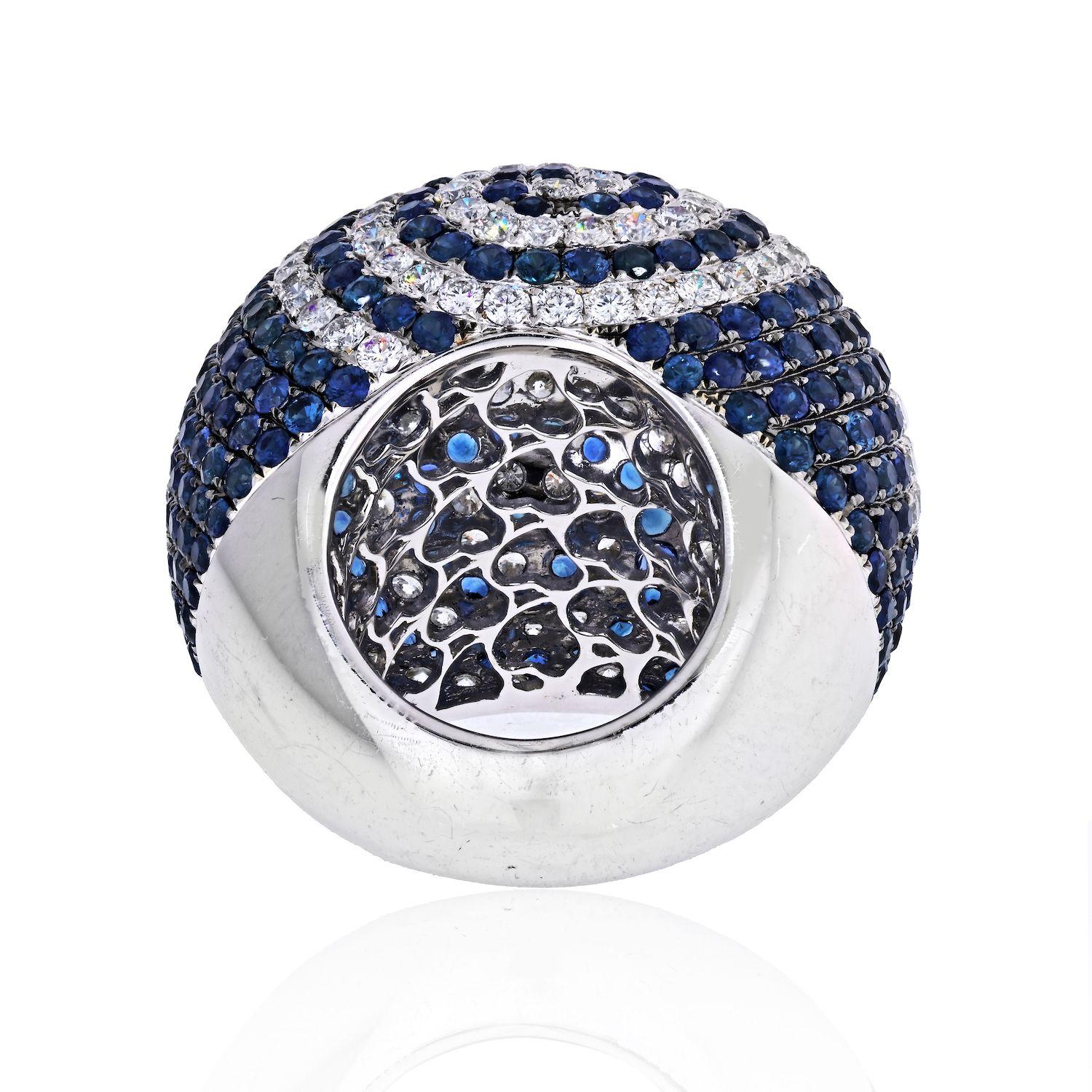 Taille ronde Bague en or blanc 18 carats, saphir et diamant, pavé à large dôme en vente