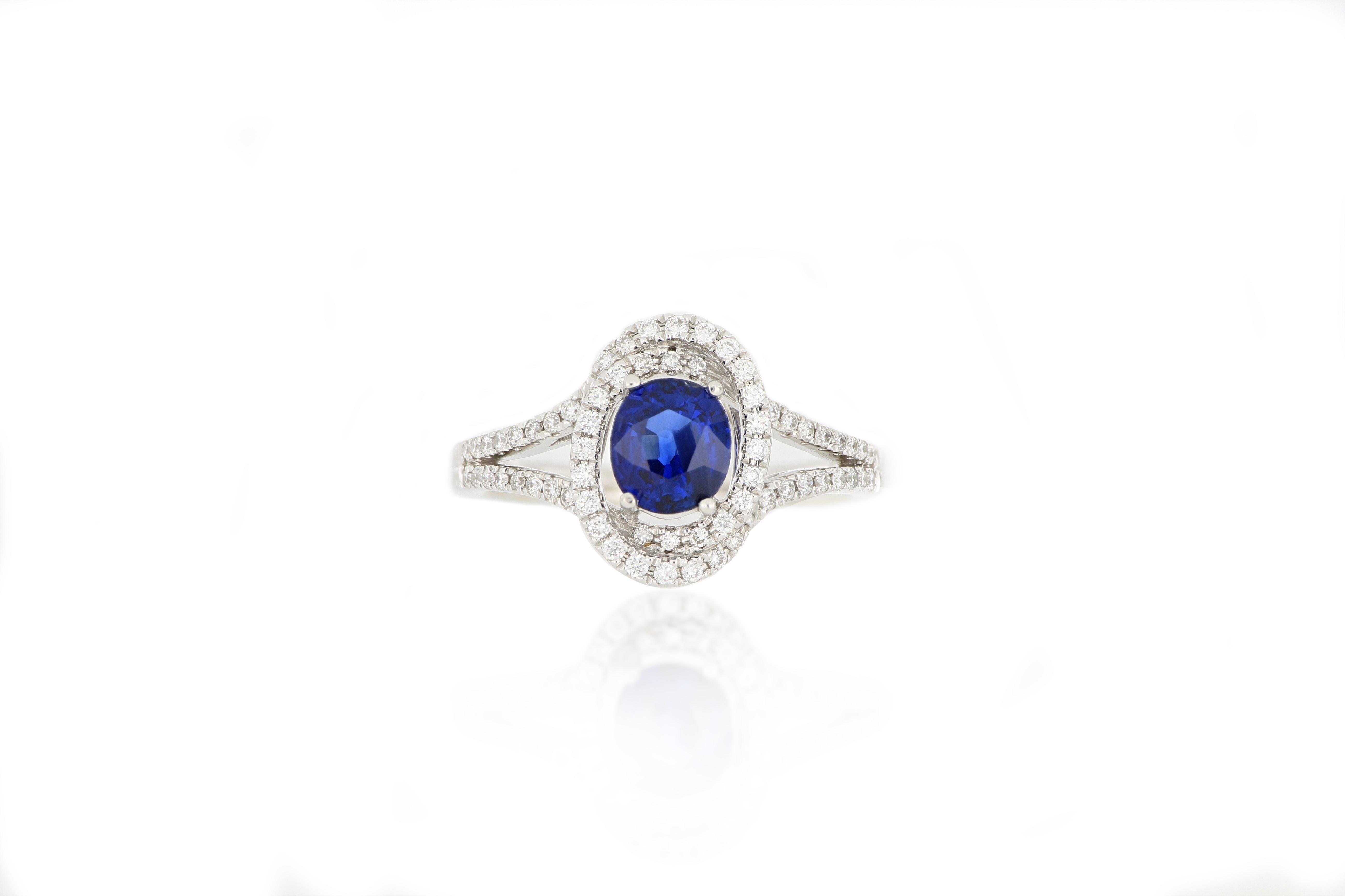 A beautiful sapphire and diamond ring. A natural sapphire weighing 1.27cts, surrounded by brilliant-cut diamonds total weighing 0.31cts extended to the shoulders, mounted in 18 karat white gold.
O’Che 1867 is renowned for its high jewellery