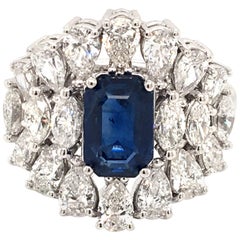 18 Karat White Gold Sapphire and Diamond Ring Made in Italy with Box