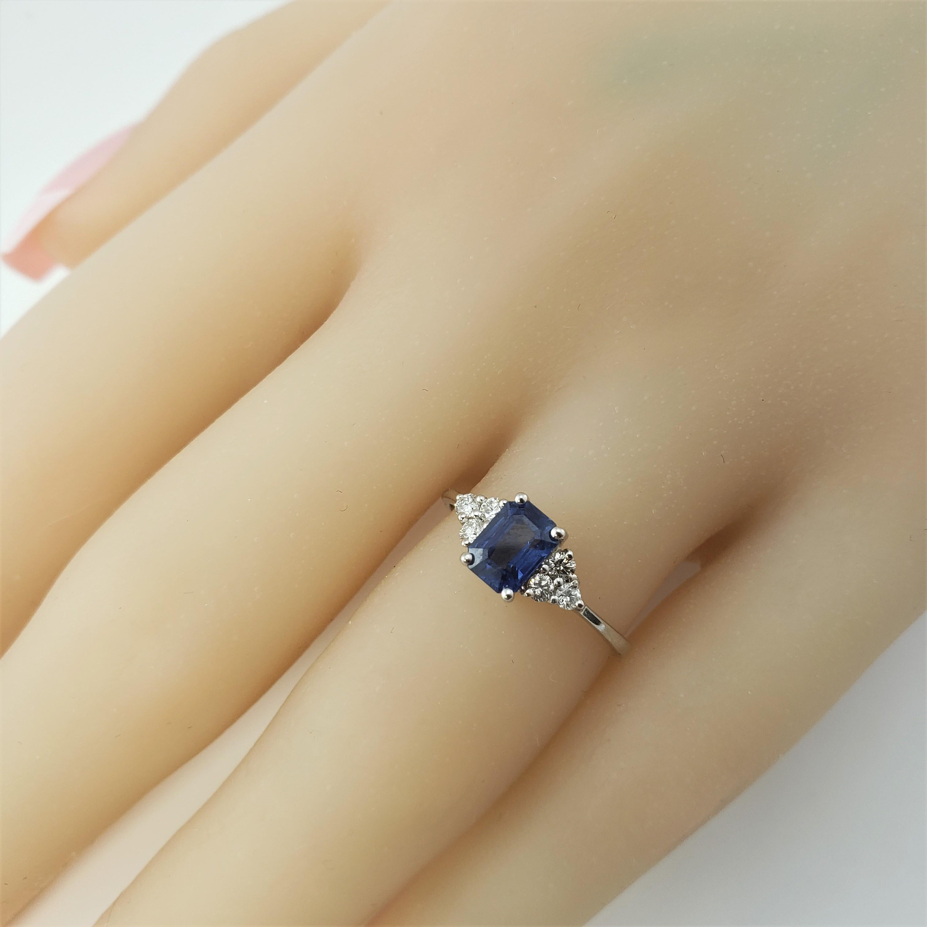 18 Karat White Gold Sapphire and Diamond Ring  For Sale 2