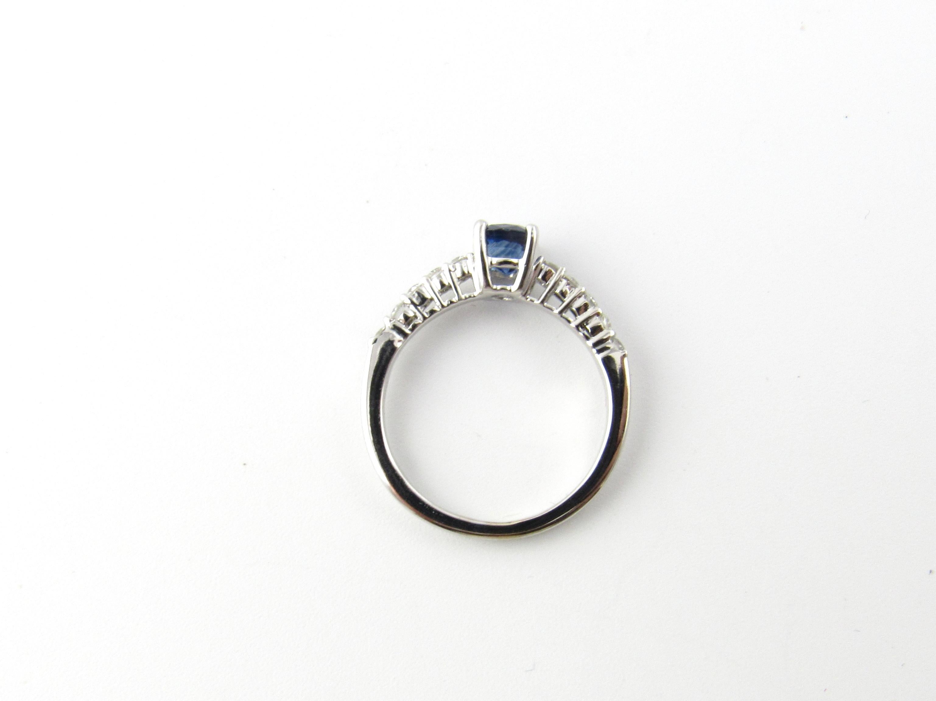 18 Karat White Gold Natural Sapphire and Diamond Ring For Sale 1