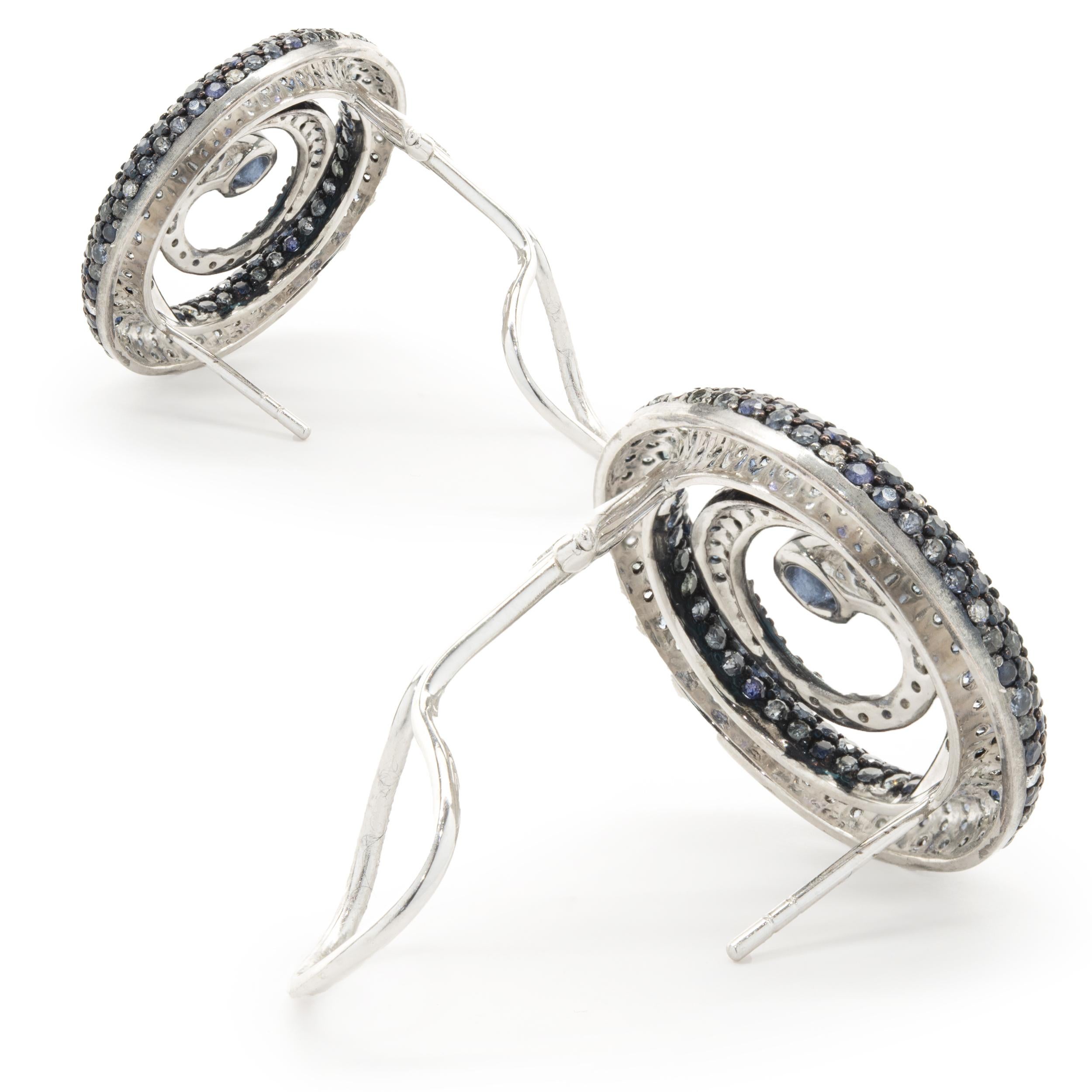 18 Karat White Gold Sapphire and Diamond Swirl Earrings In Excellent Condition For Sale In Scottsdale, AZ