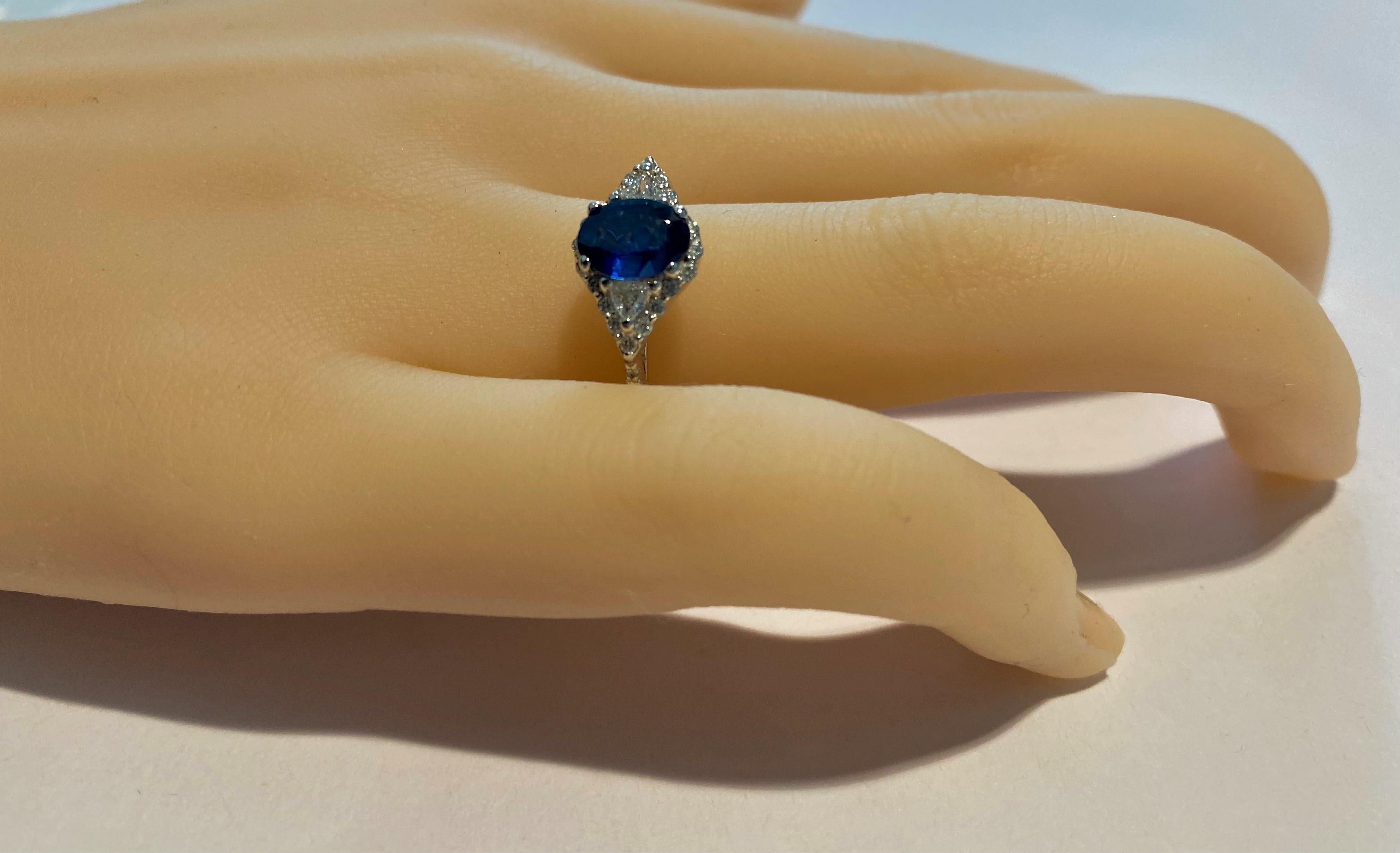 Contemporary 18 Karat White Gold Sapphire and Trillion Diamonds Cocktail Cluster Ring 