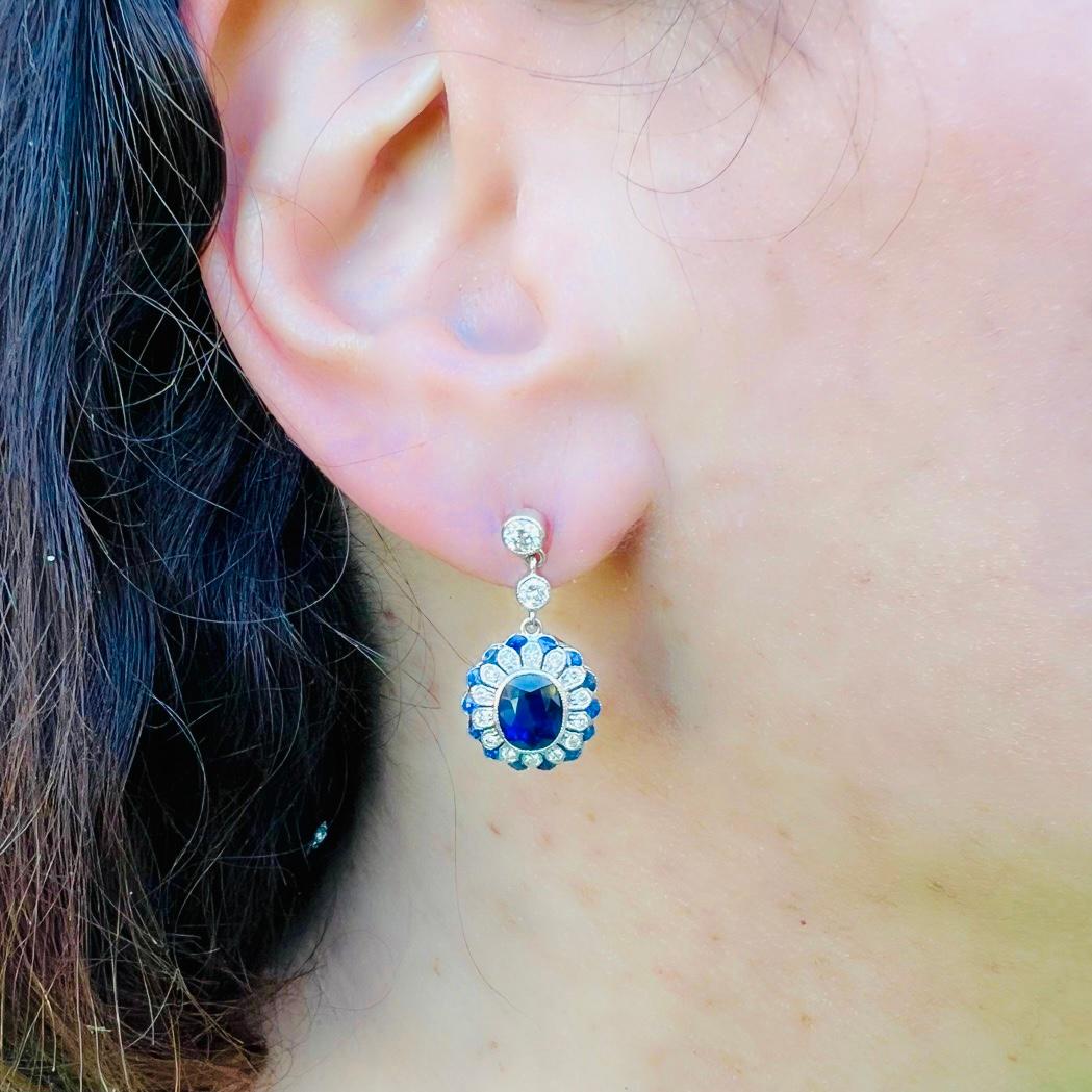 Art Deco 18 Karat White Gold Sapphire & Diamond Drop Earrings