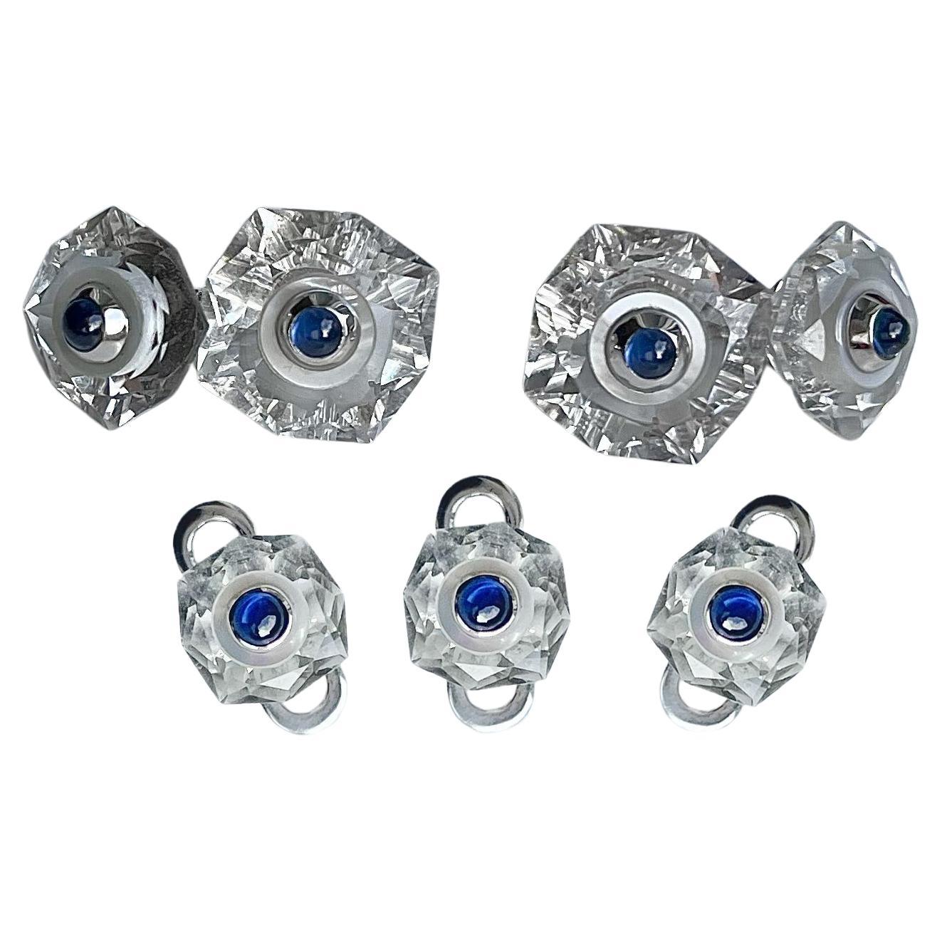 Boutons de manchette en or blanc 18 carats saphirs cristal de roche nacre en vente