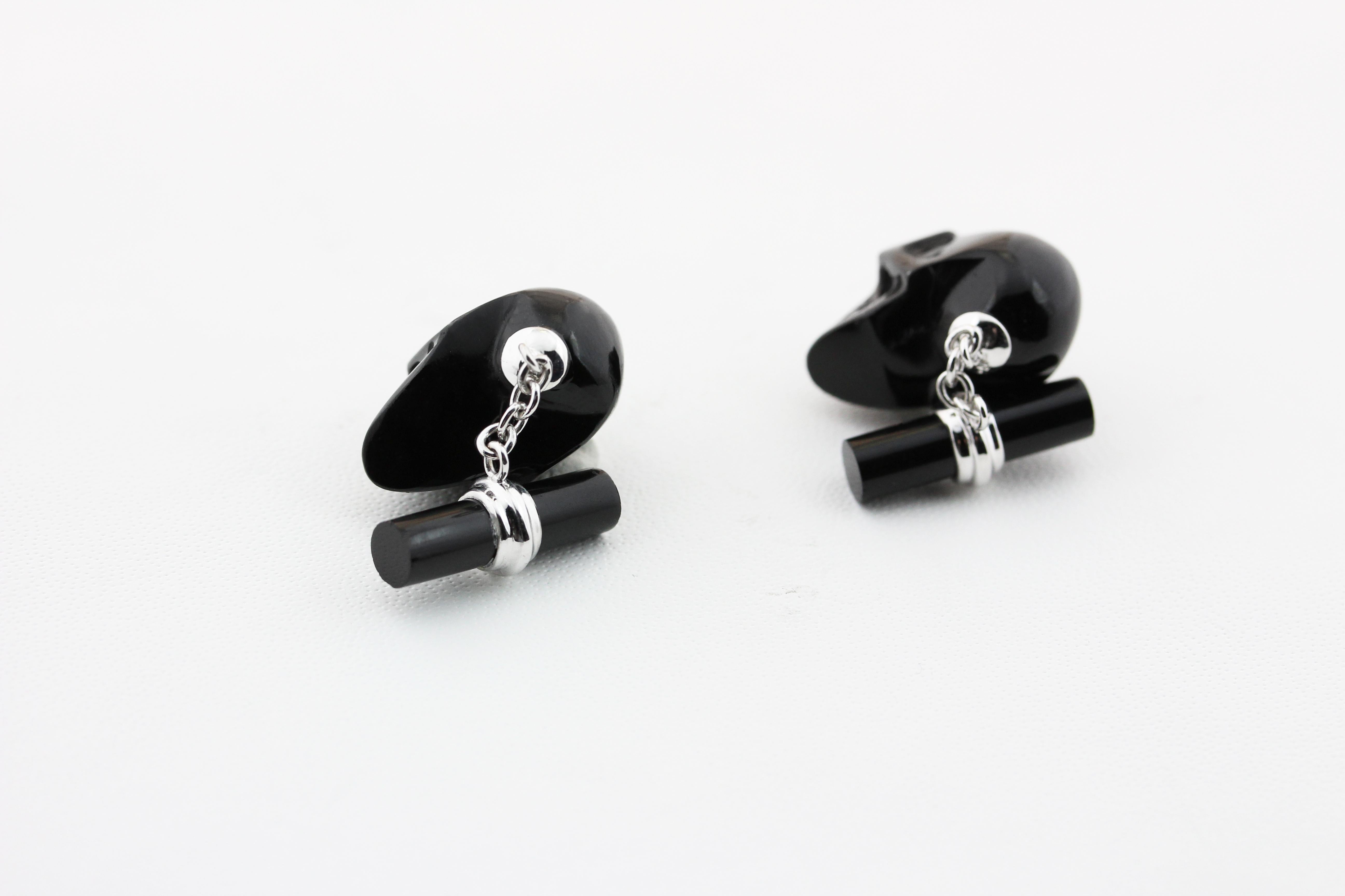 18 Karat White Gold Skull Black Onyx Cufflinks In New Condition In Milano, IT