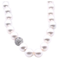 18 Karat White Gold South Sea Pearl Necklace with Diamond Ball Clasp