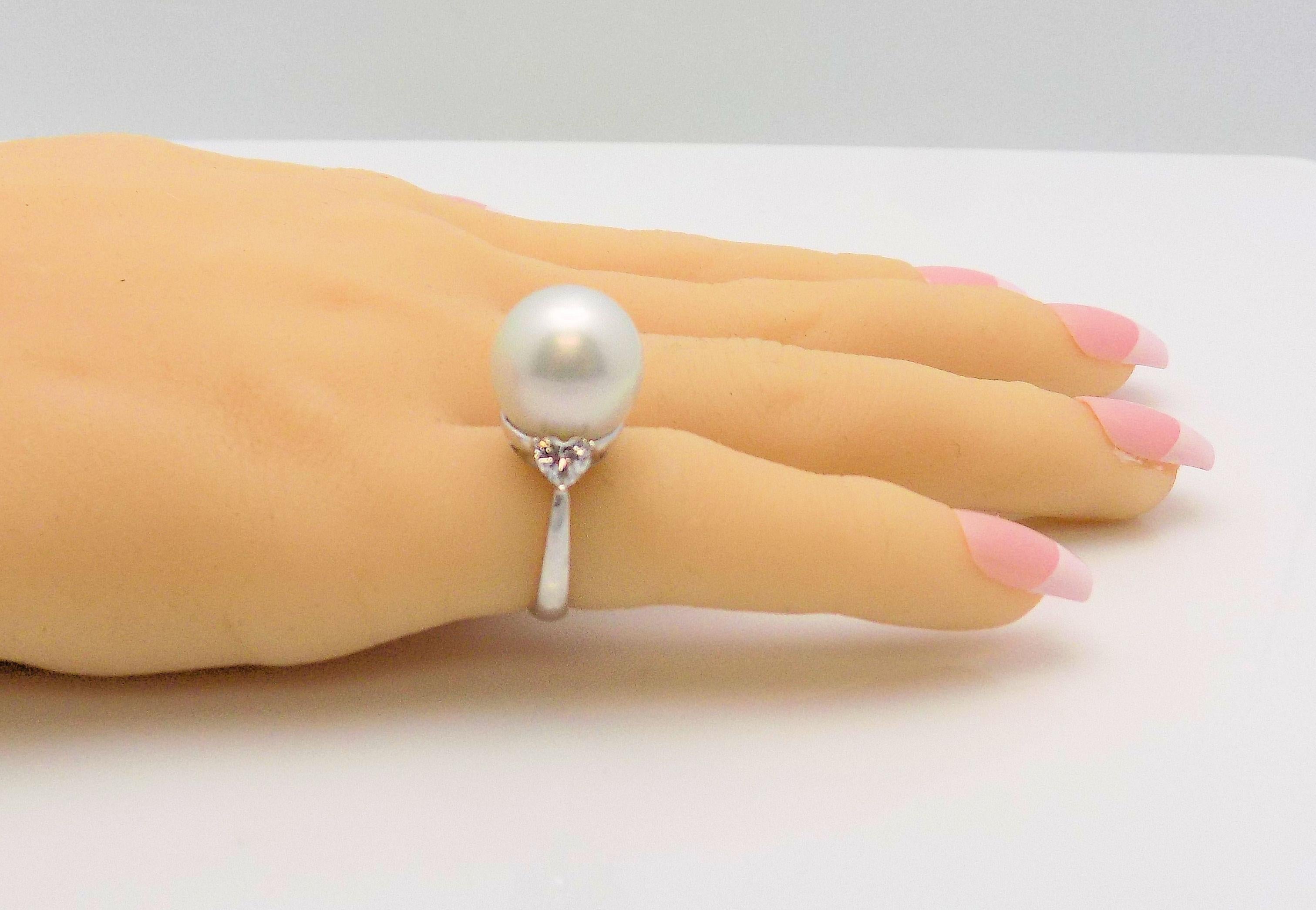 18 Karat White Gold South Sea Cultured Pearl and Diamond Ring For Sale 4