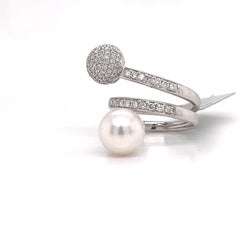 18 Karat White Gold South Sea Pearl & Diamond Ball Ring 1.05 Carats