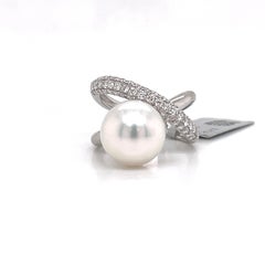 18 Karat White Gold South Sea Pearl Diamond X Ring 0.76 Carats