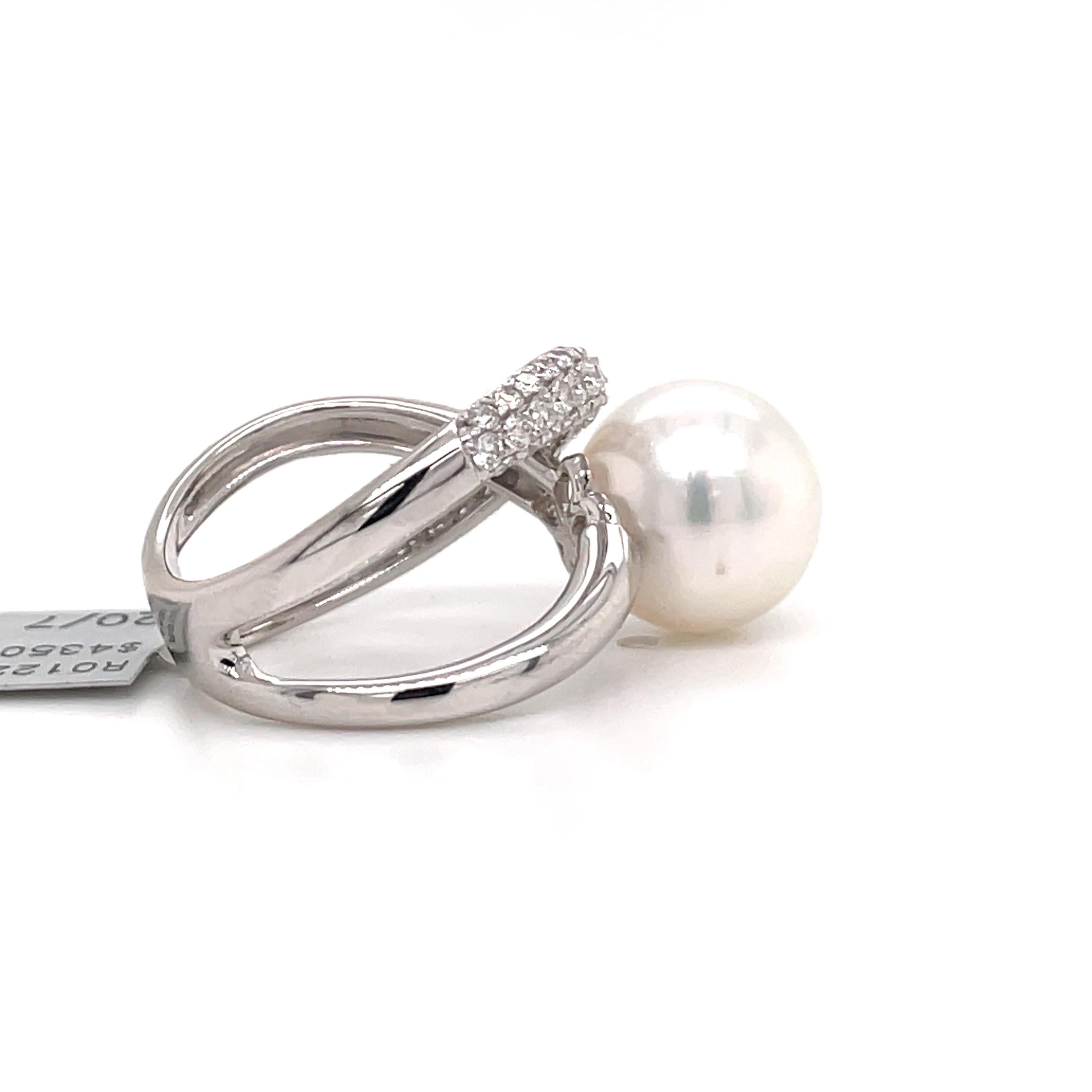 Women's 18 Karat White Gold South Sea Pearl Diamond X Ring 0.76 Carats For Sale