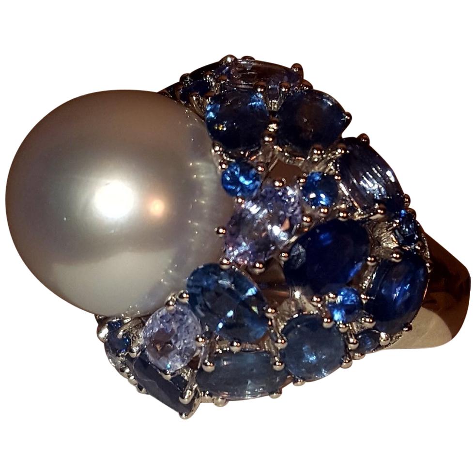 18 Karat White Gold South Sea South Sea Pearl and Sapphire Ring For Sale