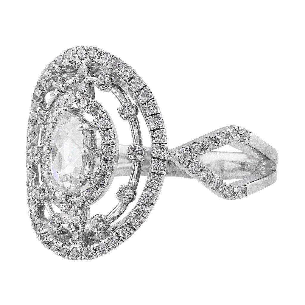 Princess Cut 18 Karat White Gold Split Shank Oval Diamond Ring For Sale