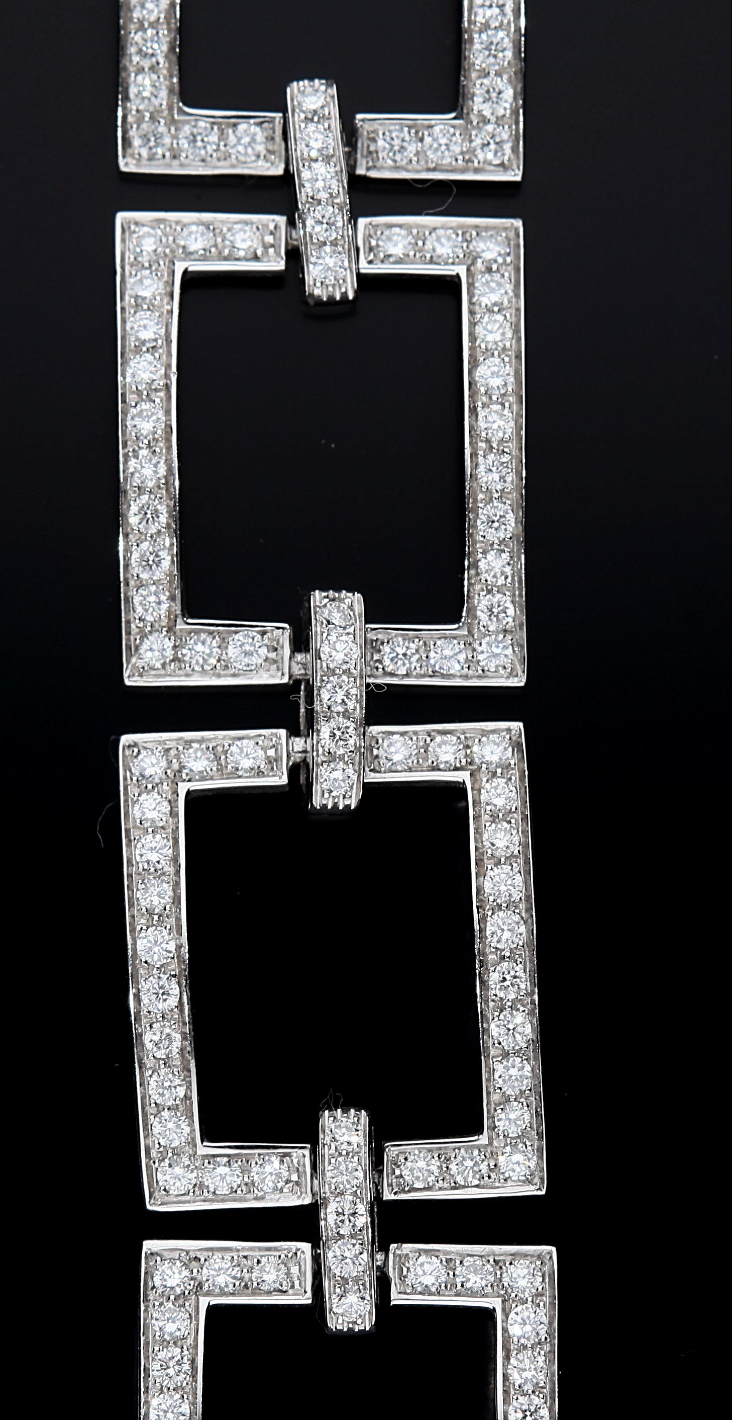 Diamonds ct 4.95 on Rectangular Link Bracelet in 18 Kt Gold. Made in Italy. 3
