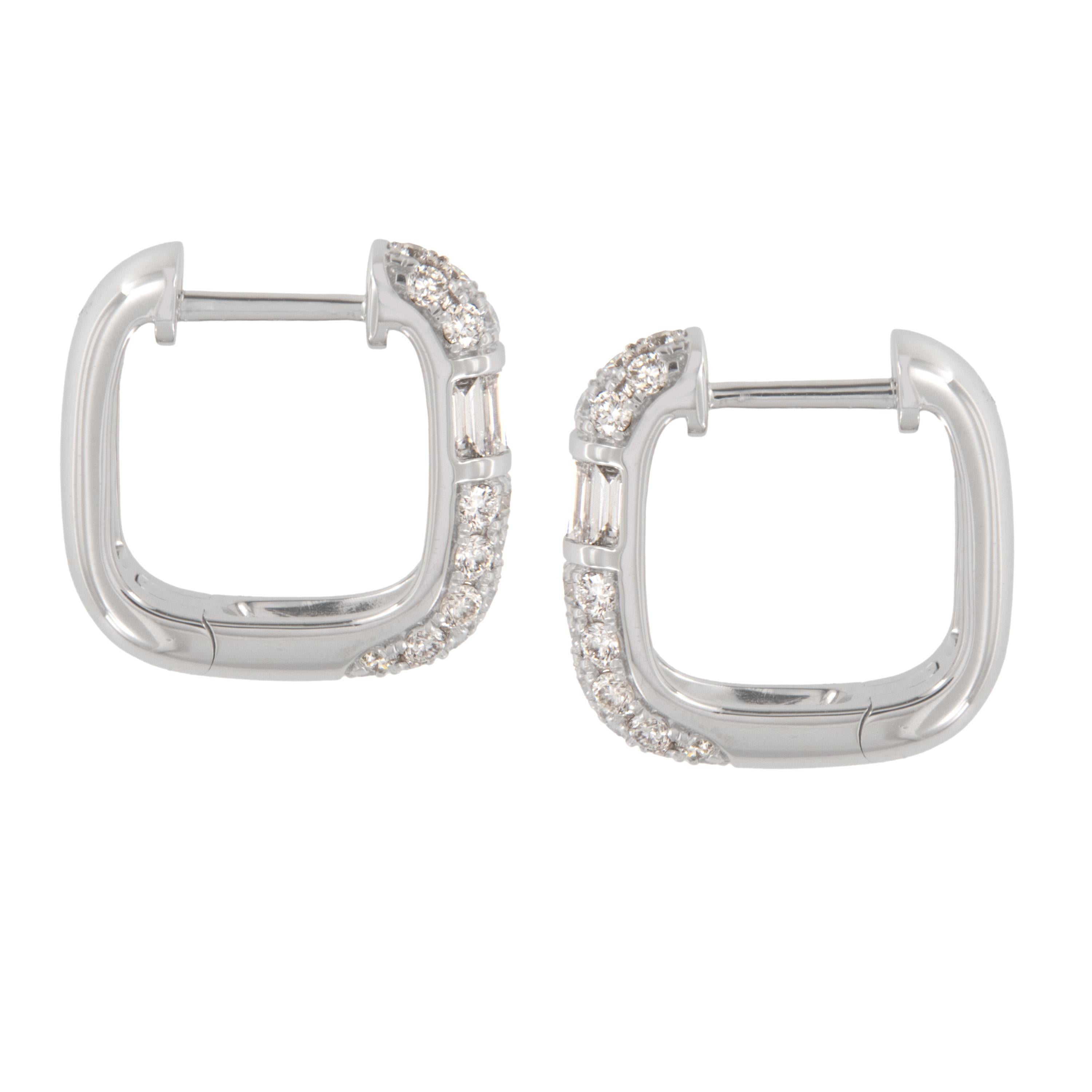 Quadratische Ohrringe aus 18 Karat Weißgold mit Diamanten von 0,75 cttw (Zeitgenössisch) im Angebot
