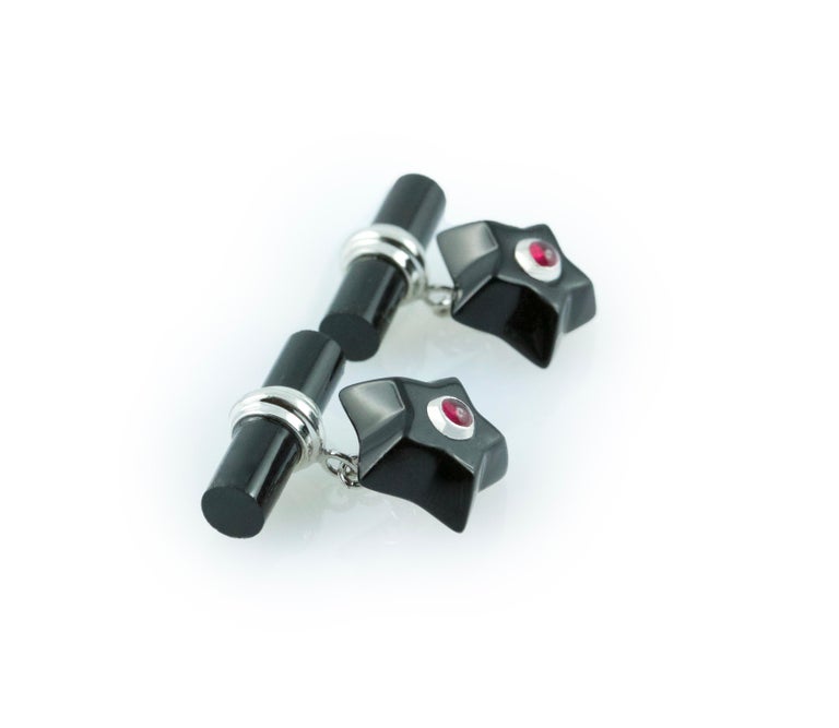 Cabochon 18 Karat White Gold Star Onyx and Ruby Cufflinks For Sale