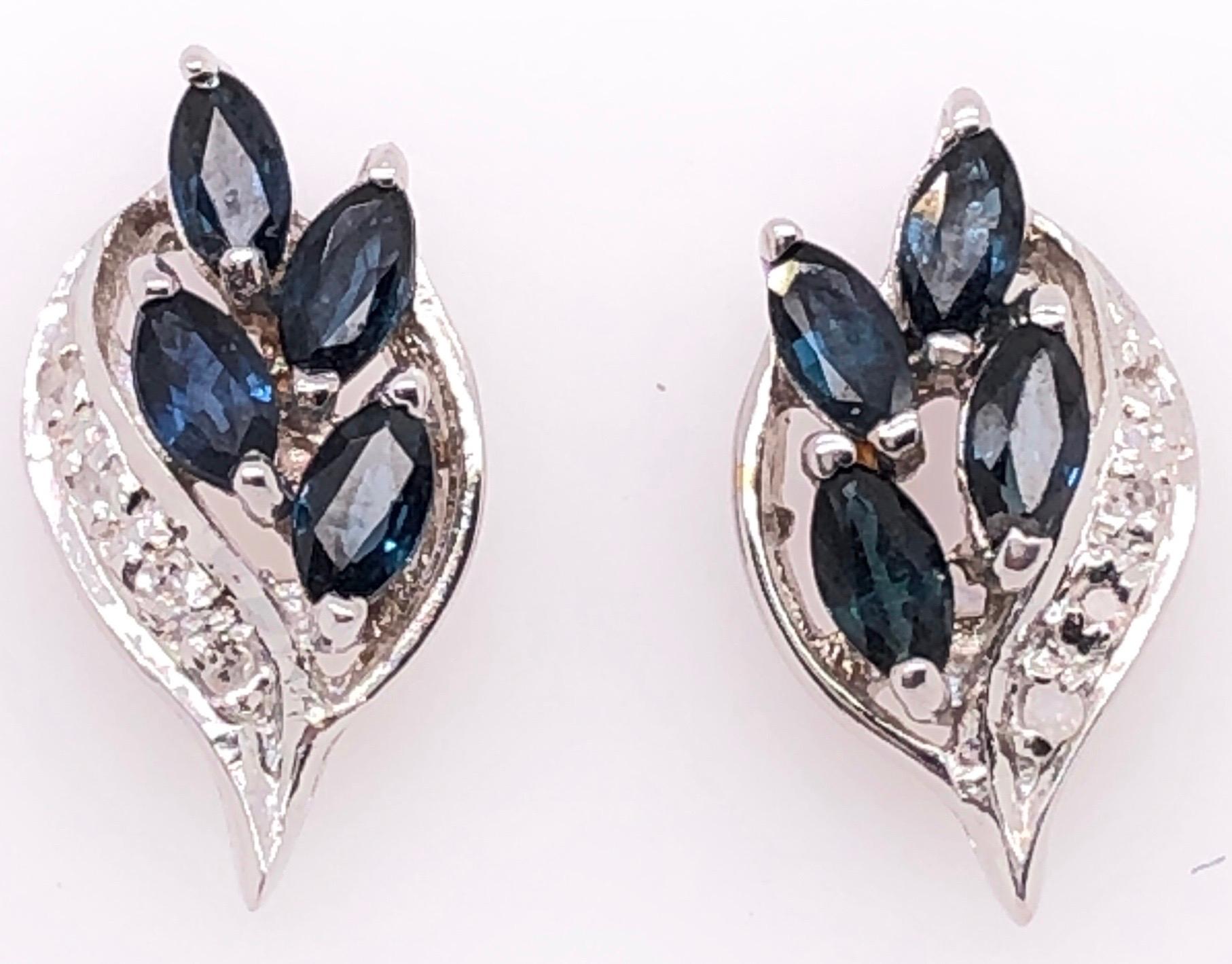 18 Karat White Gold Stud Earrings with Sapphires and Diamonds In Good Condition In Stamford, CT