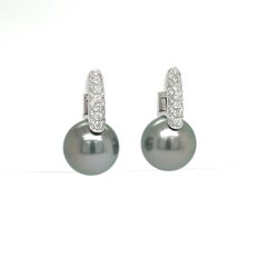 18 Karat White Gold Tahitian Diamond Drop Earrings 0.61 Carats 12-13 MM