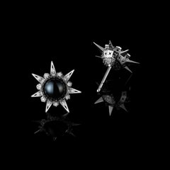 18 Karat White Gold Tahitian Pearls and Diamonds Stud Earrings
