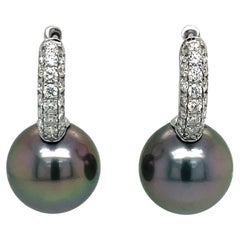 Créoles de Tahiti en or blanc 18 carats à trois rangées de diamants 0,78 carat