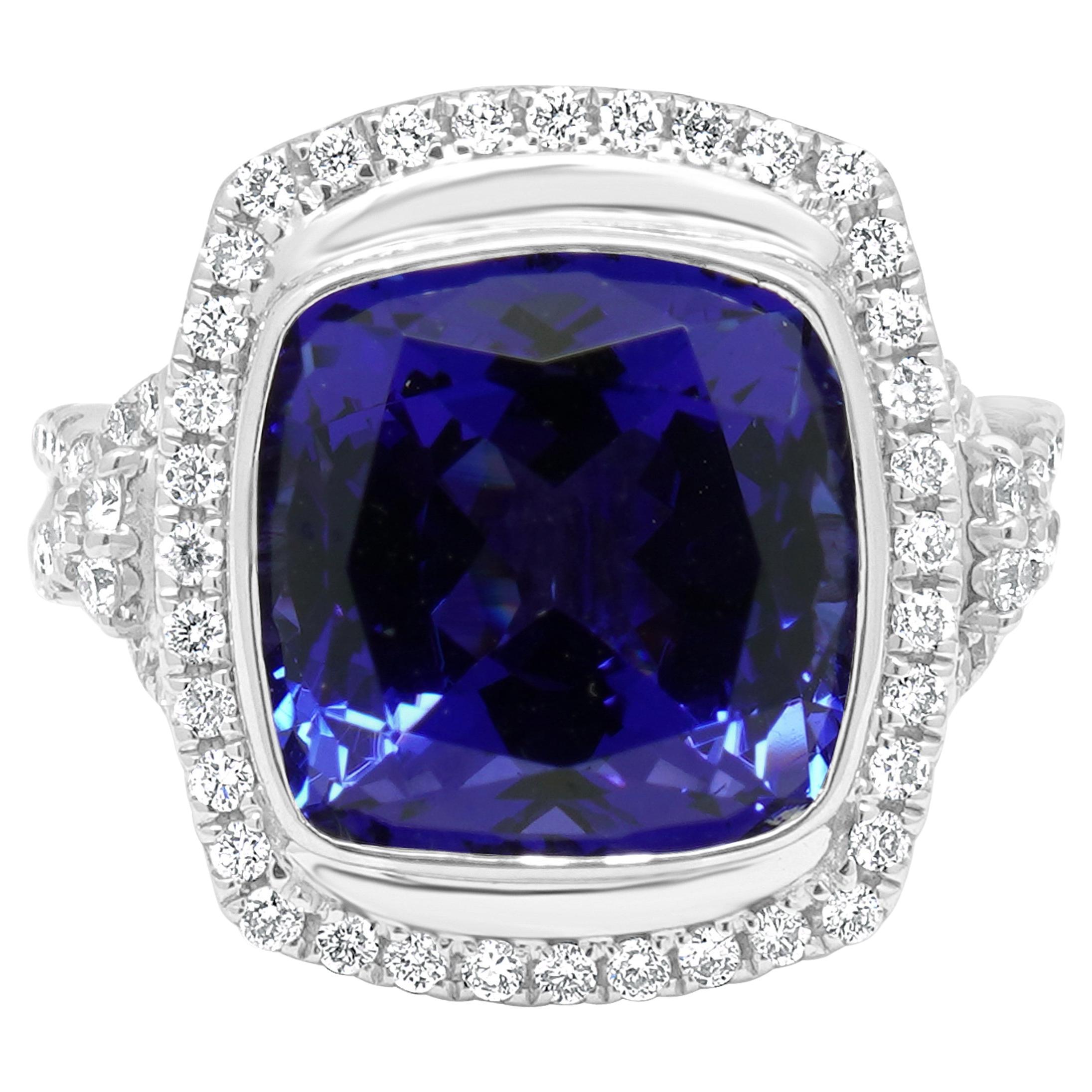 Anello Cocktail con tanzanite e diamanti in oro bianco 18 carati