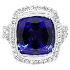 Anello Cocktail con tanzanite e diamanti in oro bianco 18 carati