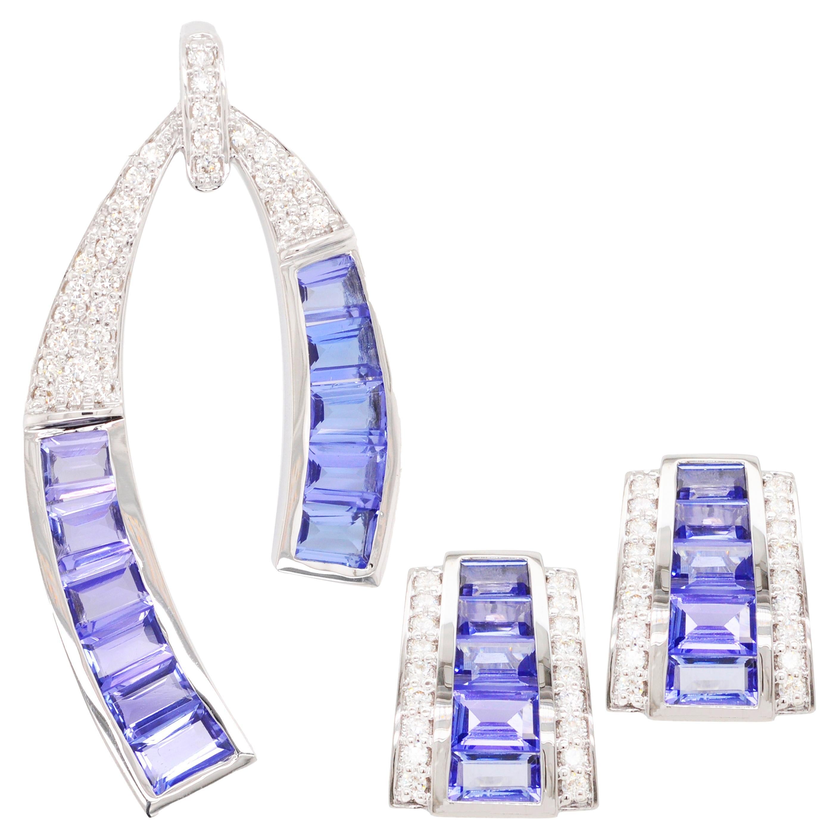 18 Karat White Gold Tanzanite Baguette Diamond Contemporary Pendant Earrings Set