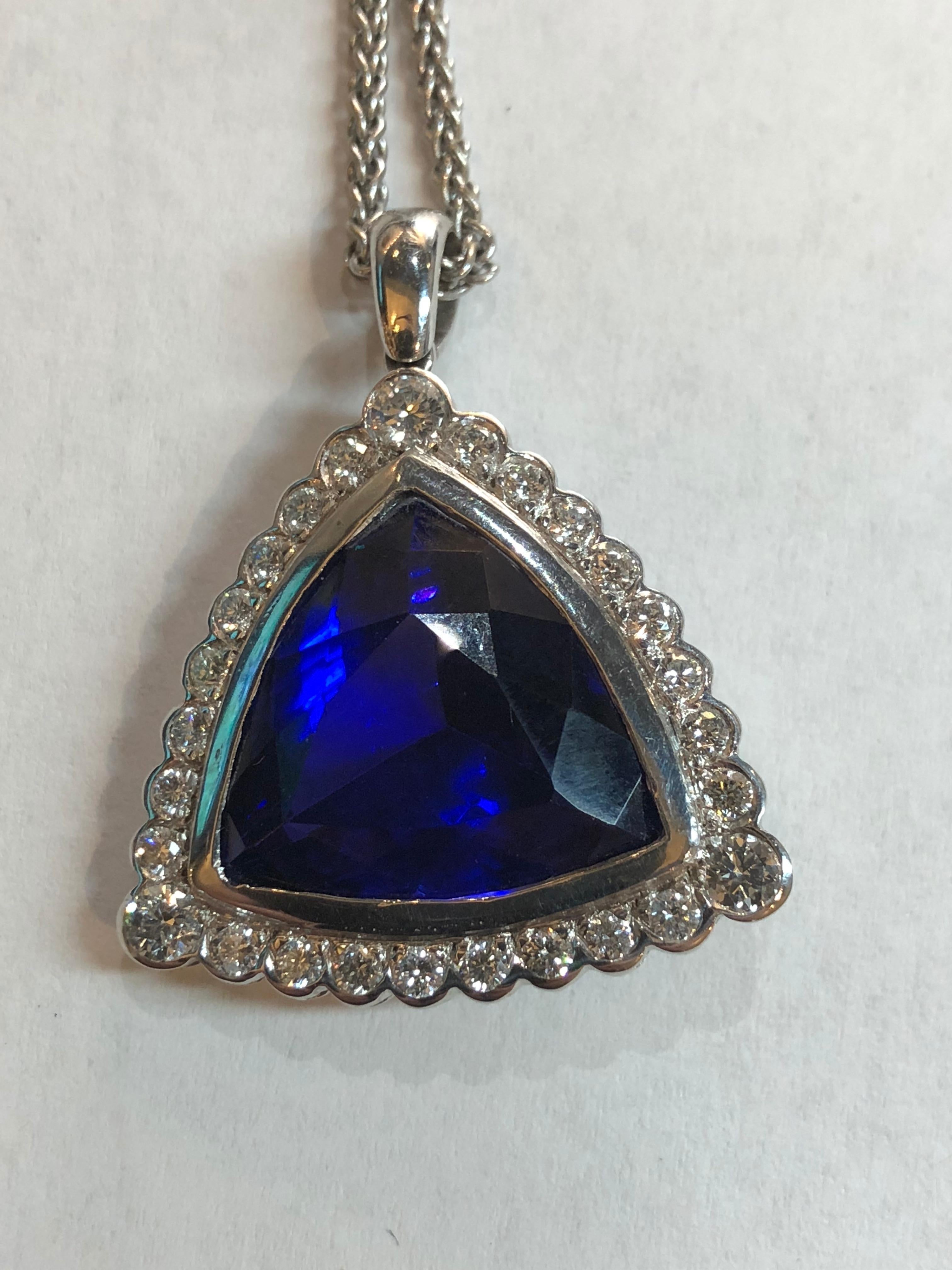 Women's 18 Karat White Gold Tanzanite Diamond Pendant For Sale