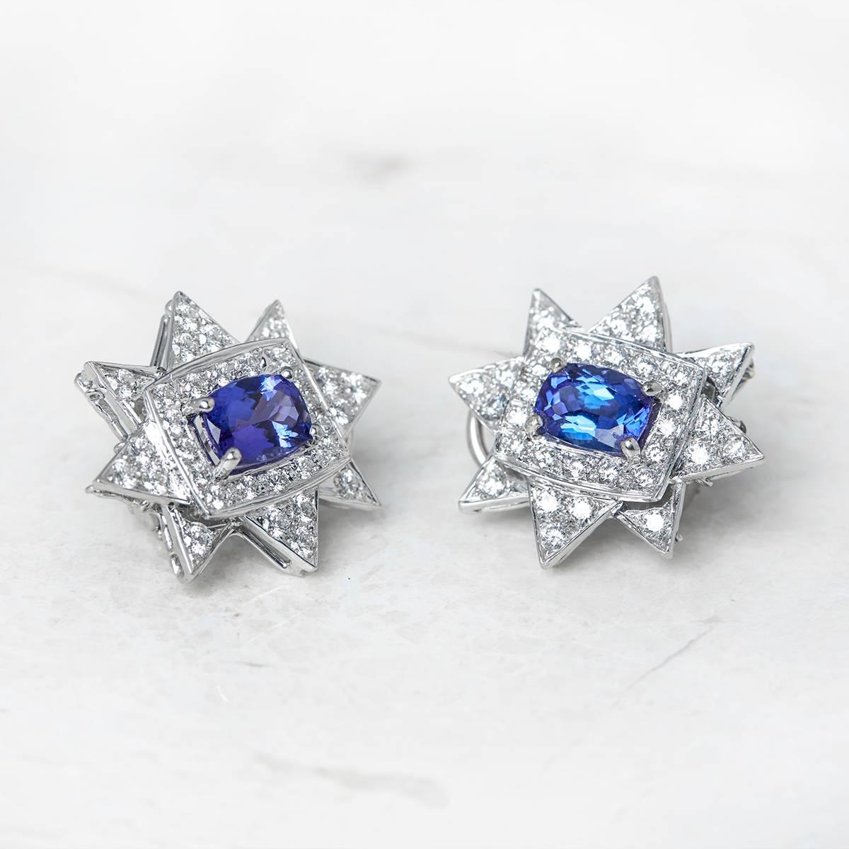 Code: J388
Description: 18k White Gold 3.00ct Tanzanite & 2.08ct Diamond Star Earrings
Accompanied With: Presentation Box
Gender: Ladies
Earring Length: 2.36cm
Earring Width: 2.16cm
Earring Back: Omega
Condition: 9
Material: White Gold
Total Weight: