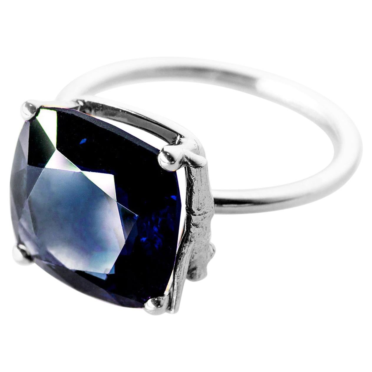 Eighteen Karat White Gold Tea Contemporary Ring with Two Carats Sapphire For Sale