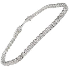 18 Karat White Gold Tennis Bracelet with 55 Round Diamonds 5.40 Carat