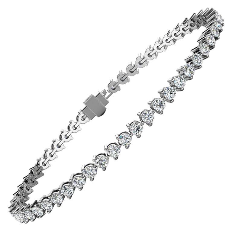 Bracelet tennis à trois griffes en or blanc 18 carats avec diamants de 4 carats en vente
