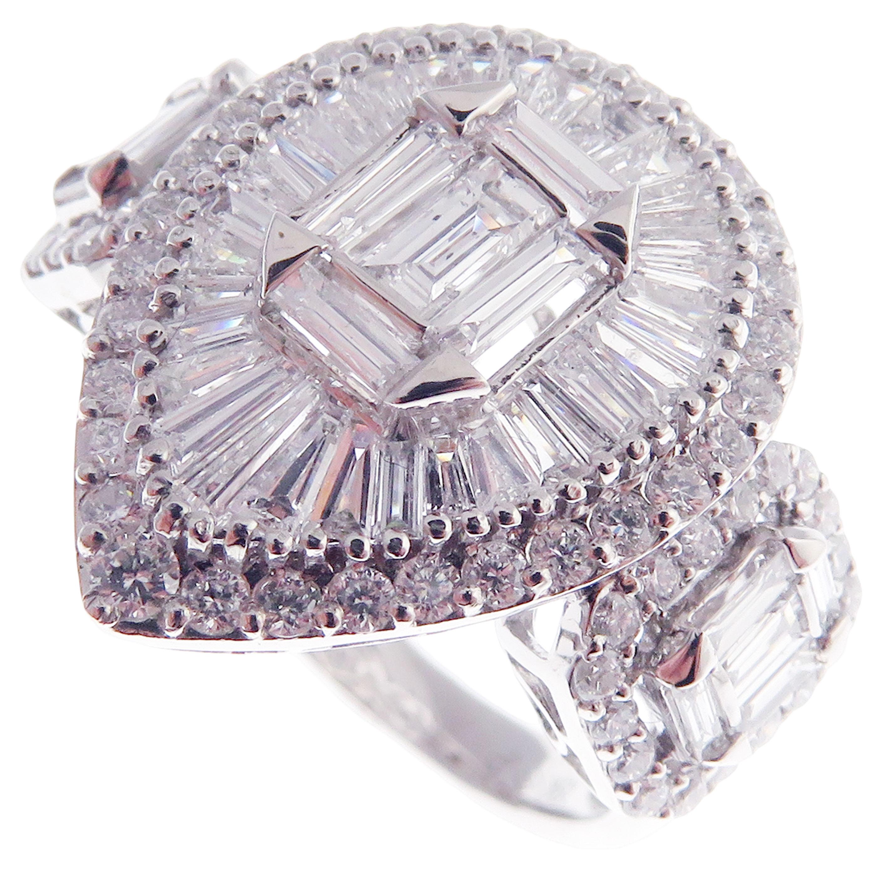Round Cut 18 Karat White Gold Three-stone Pear Shape Diamond Ring For Sale