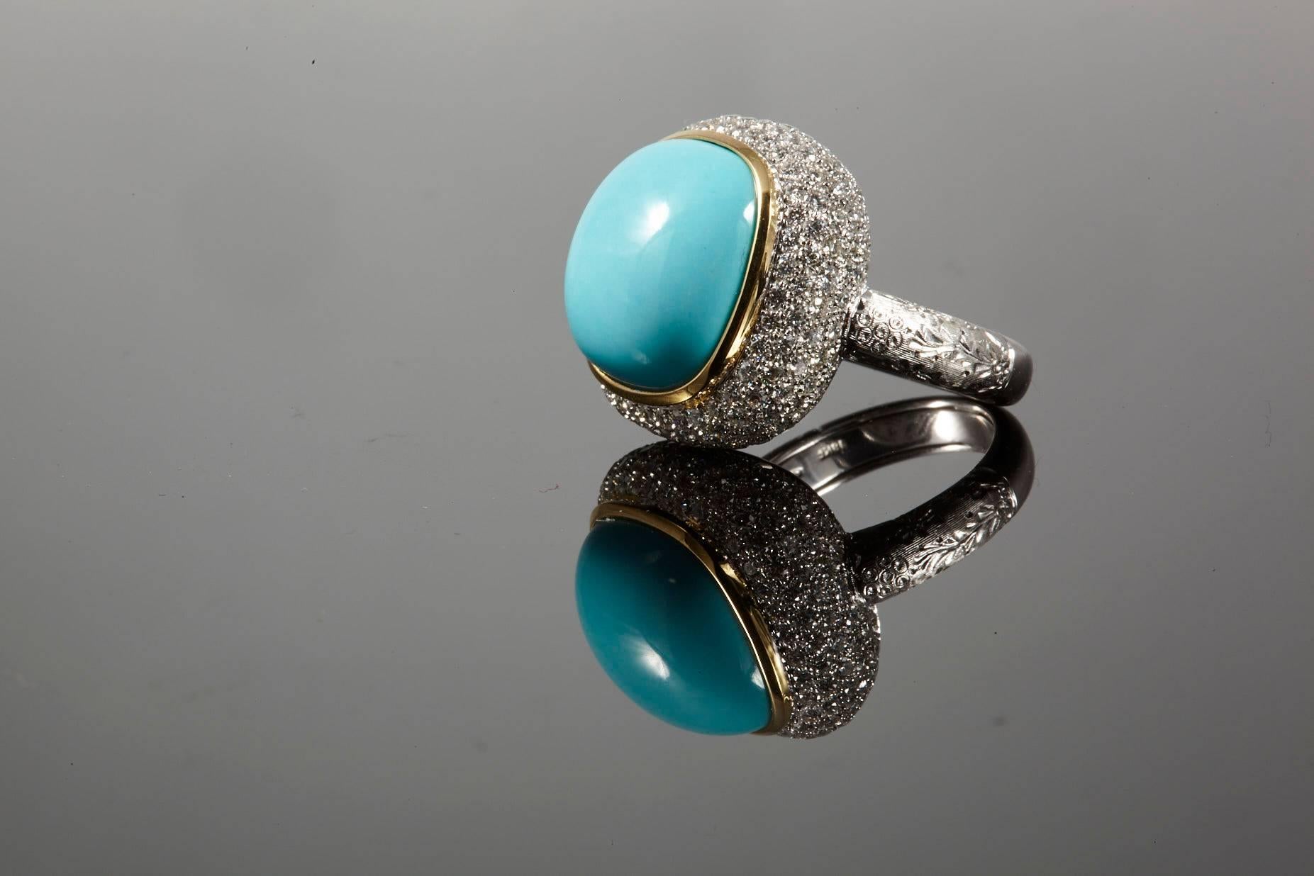 18 Karat White Gold Turquoise and Diamond Cocktail Ring In New Condition For Sale In Westport, CT