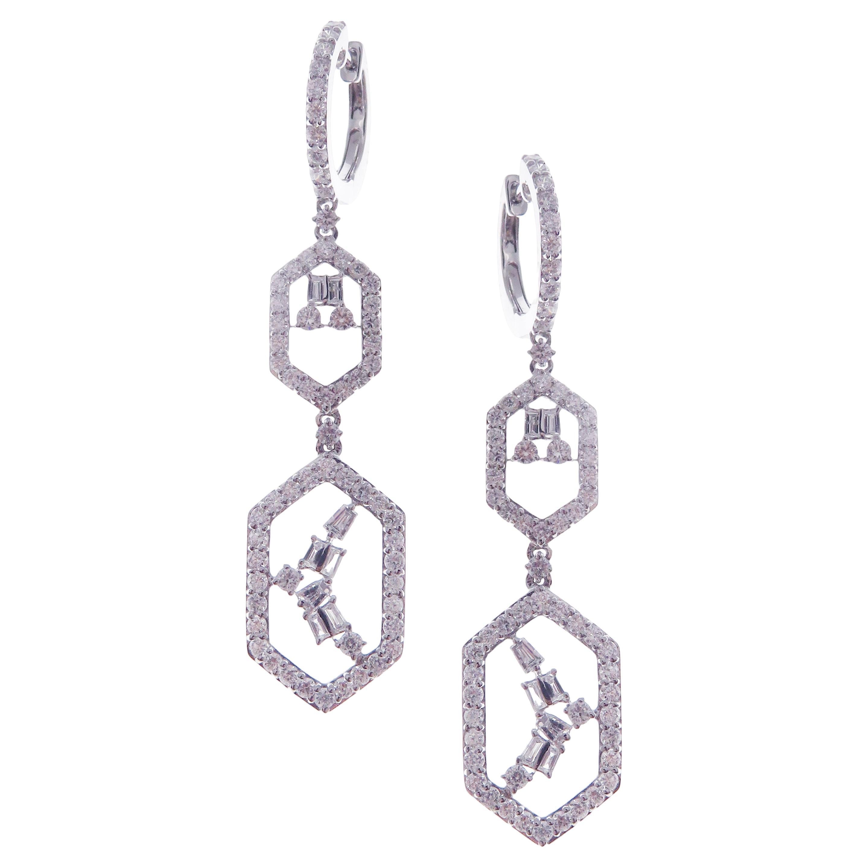 18 Karat White Gold White Diamond Symmetrical Dangling Earring For Sale
