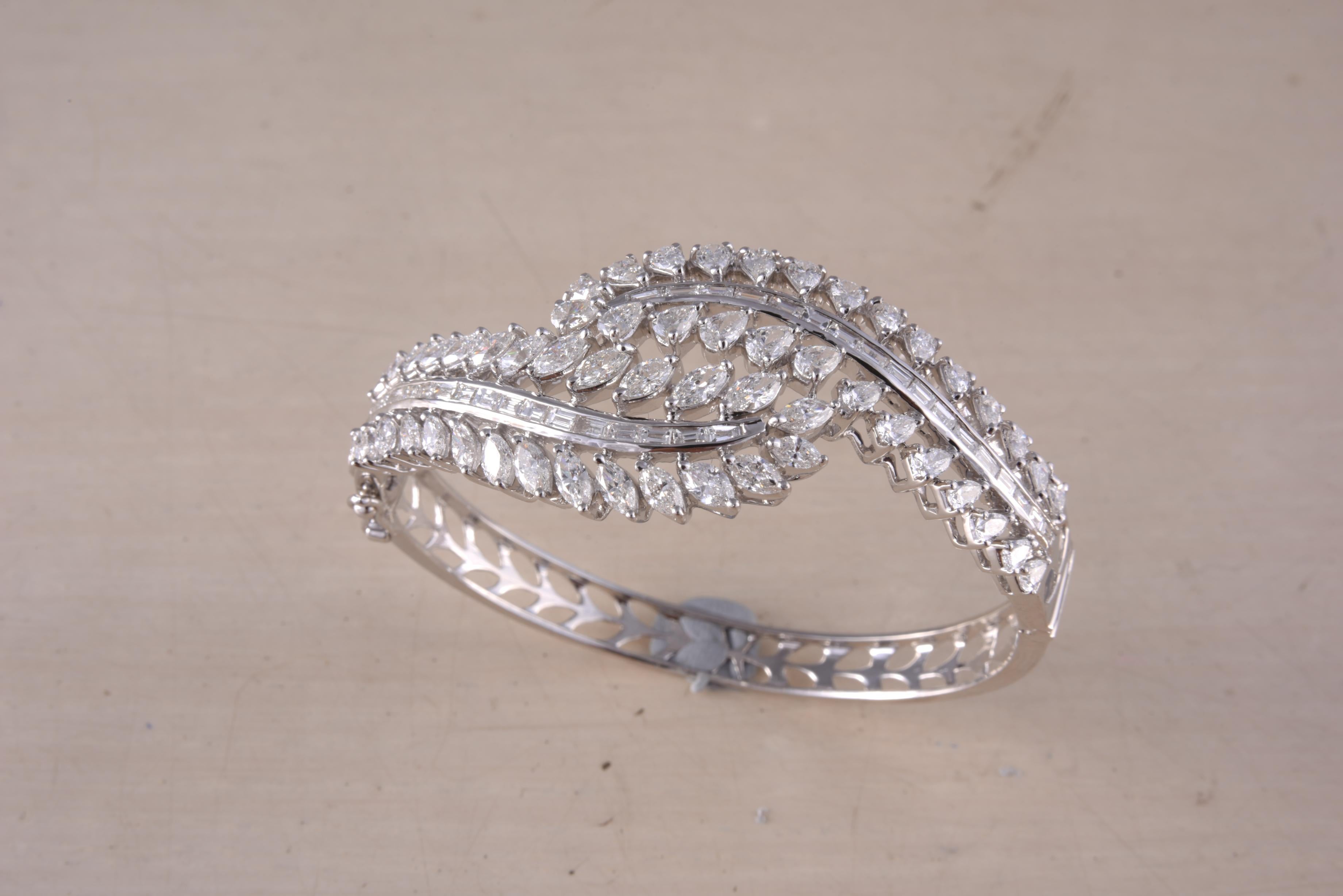 Modern 18 Karat White Gold White Diamond Bangle Bracelet For Sale