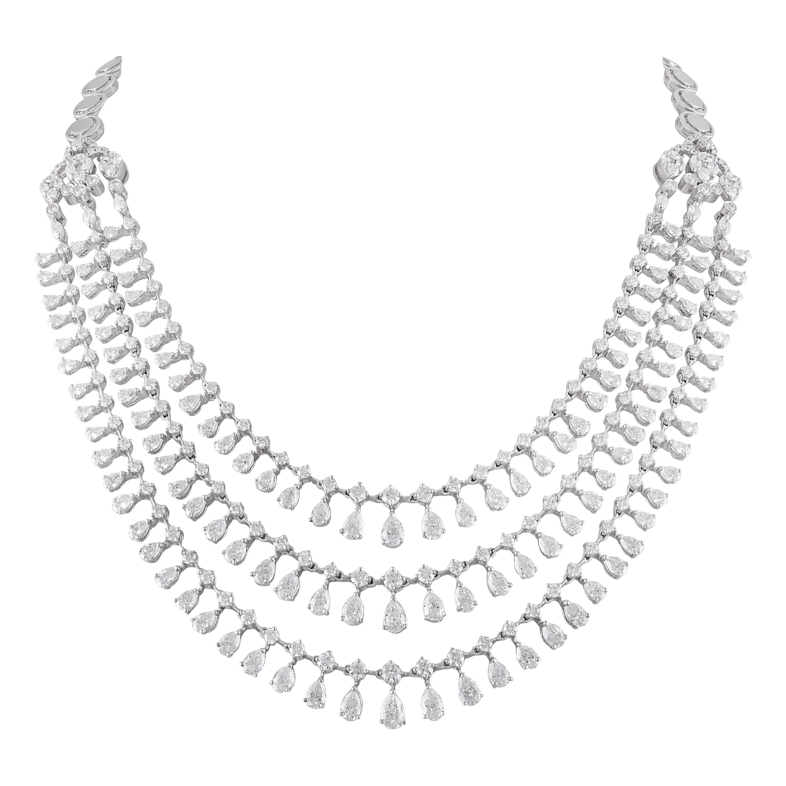 18 Karat White Gold White Diamond Drop Necklace For Sale