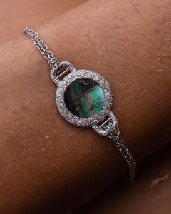 Bracelet double en or blanc 18 carats avec diamants blancs et nacre