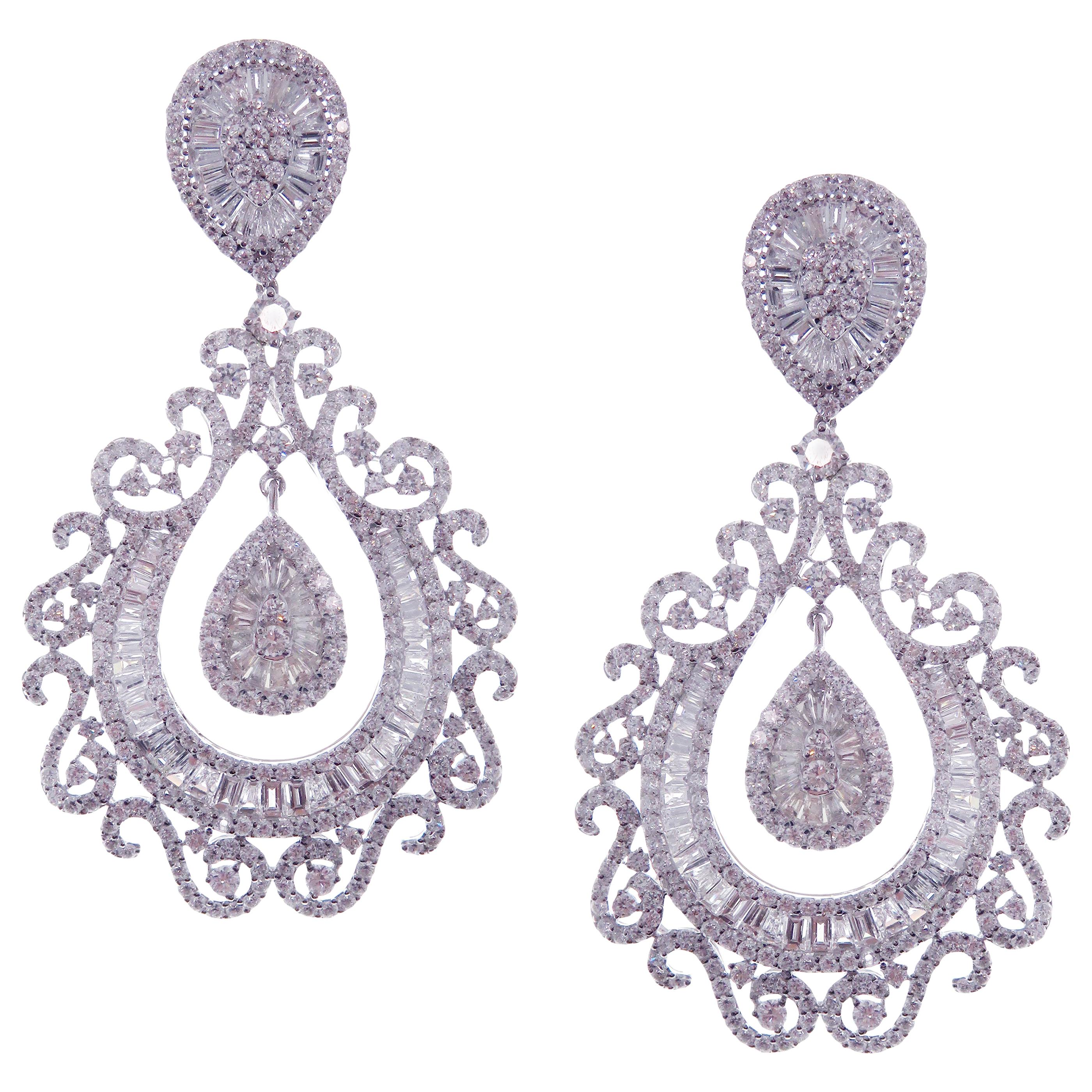 18 Karat White Gold White Diamond Pear Swirl Chandelier Dangling Earring For Sale